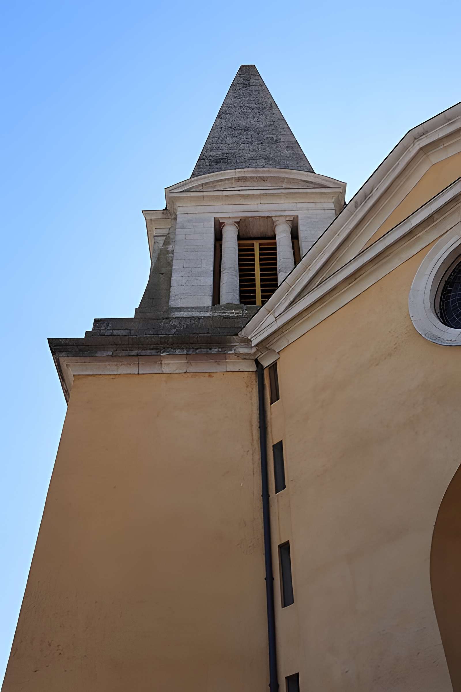 Église Saints-Pierre-et-Paul de Givry