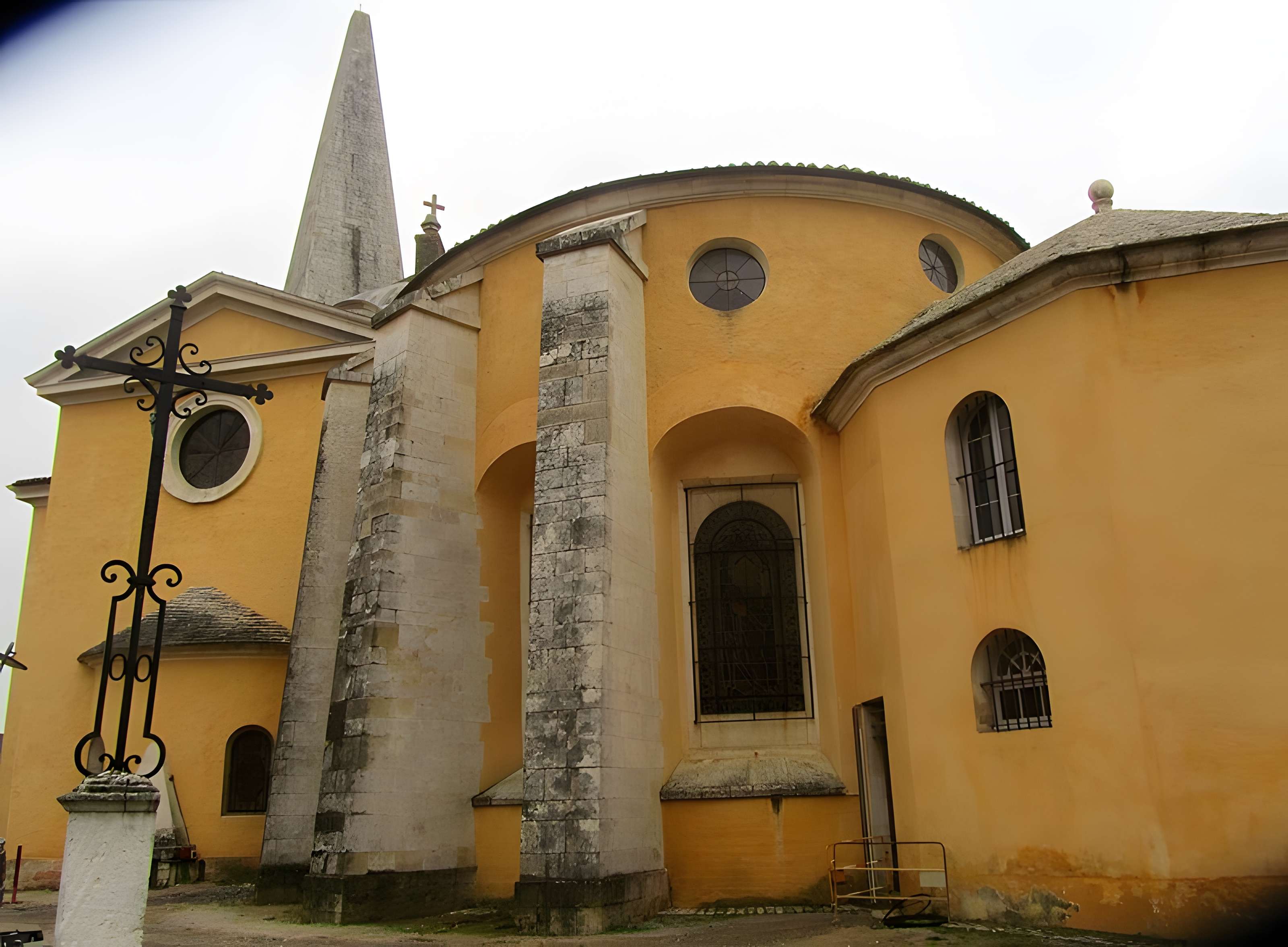 Église Saints-Pierre-et-Paul de Givry