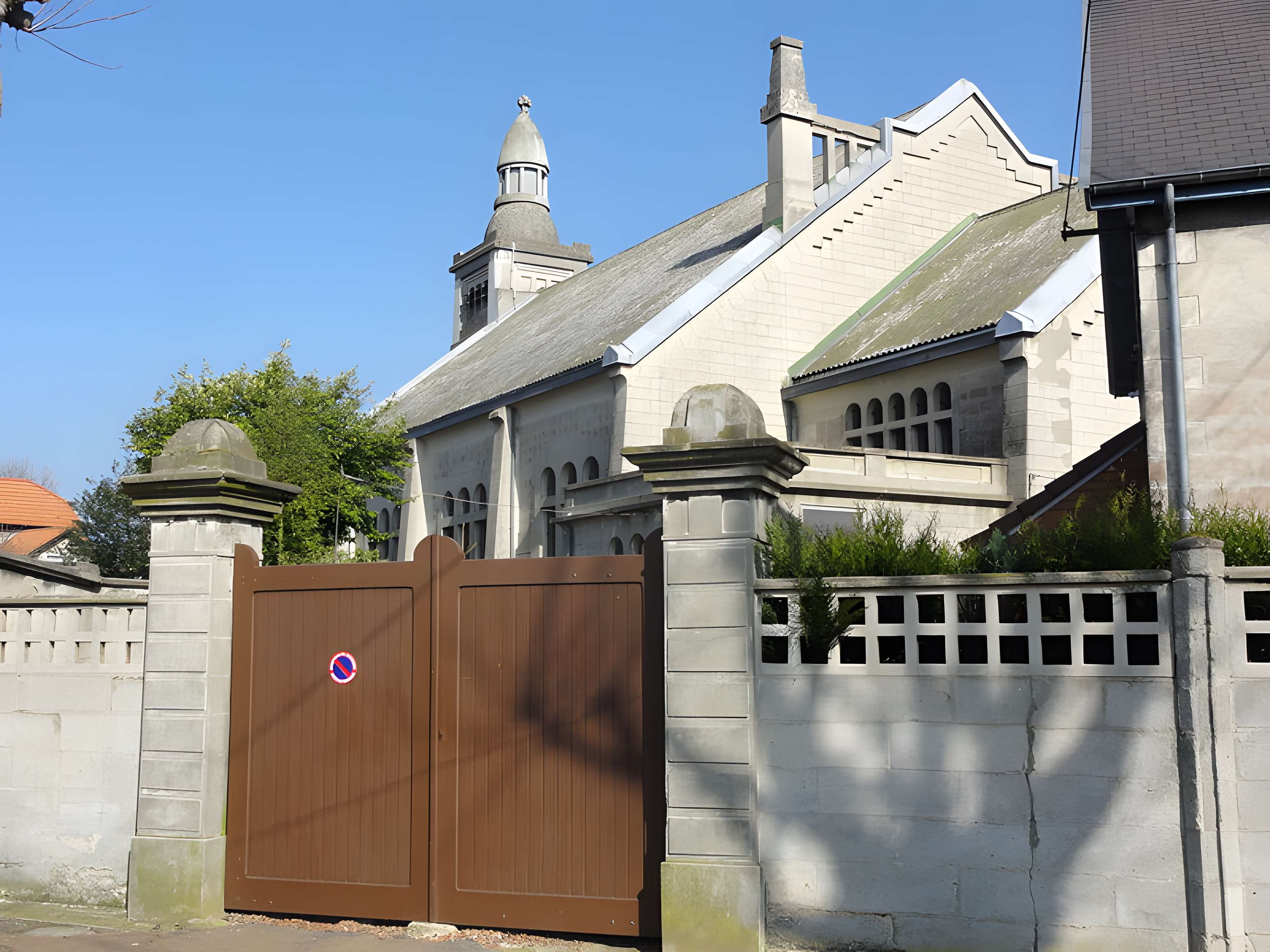 Église Saint-Stanislas de la cité Bruno