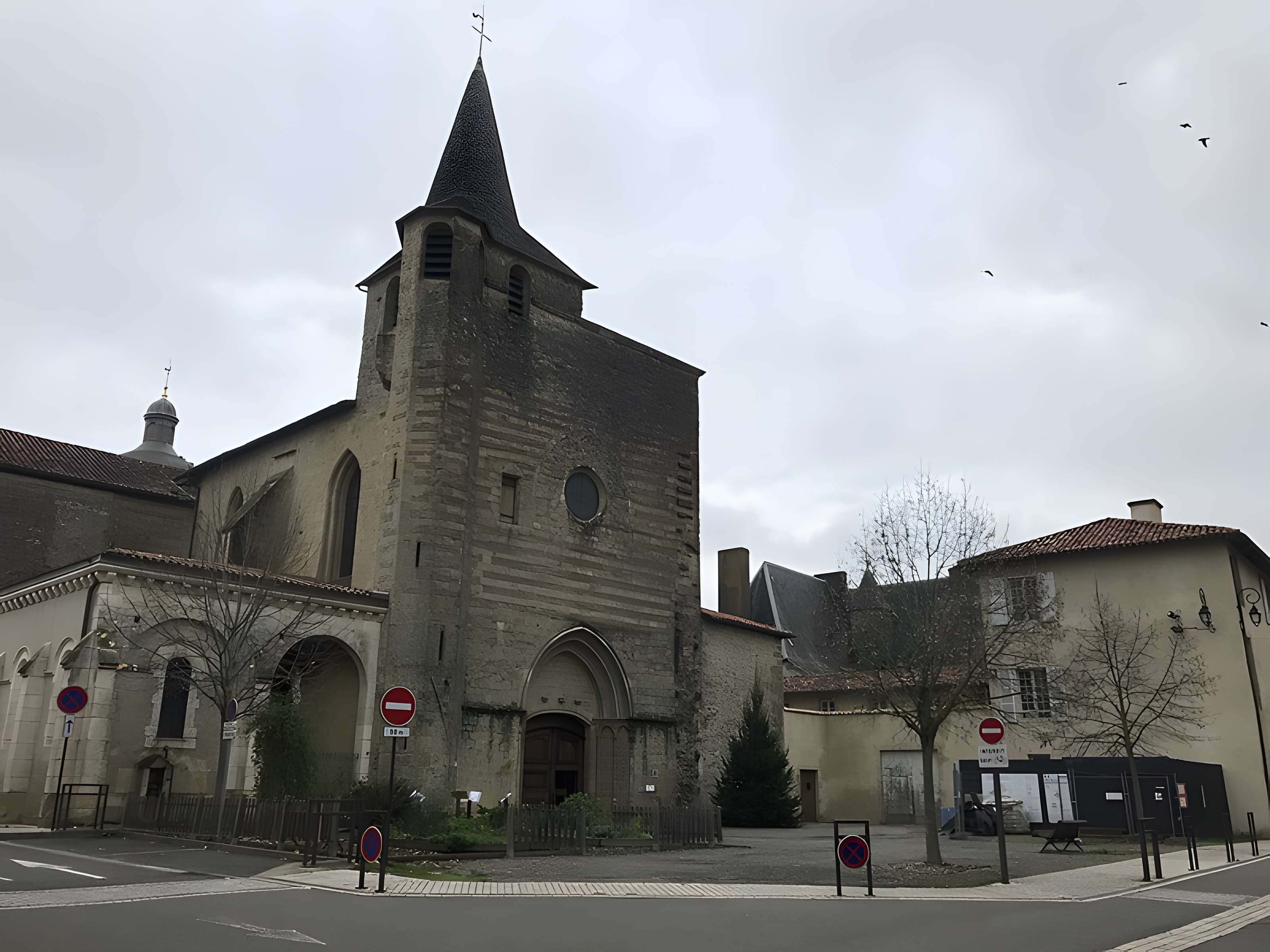 Cathédrale Saint-Jean-Baptiste d'Aire