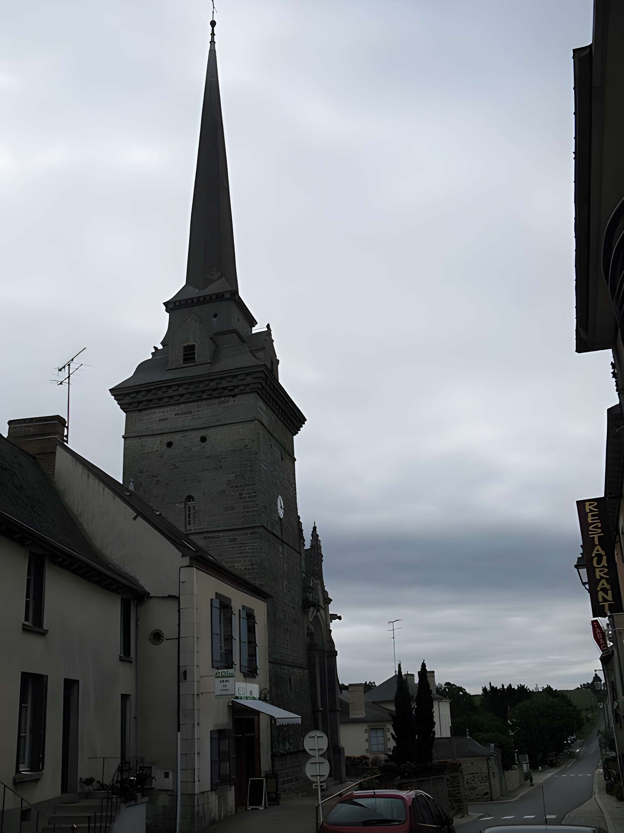 Église Saint-Sulpice de Gennes-sur-Seiche