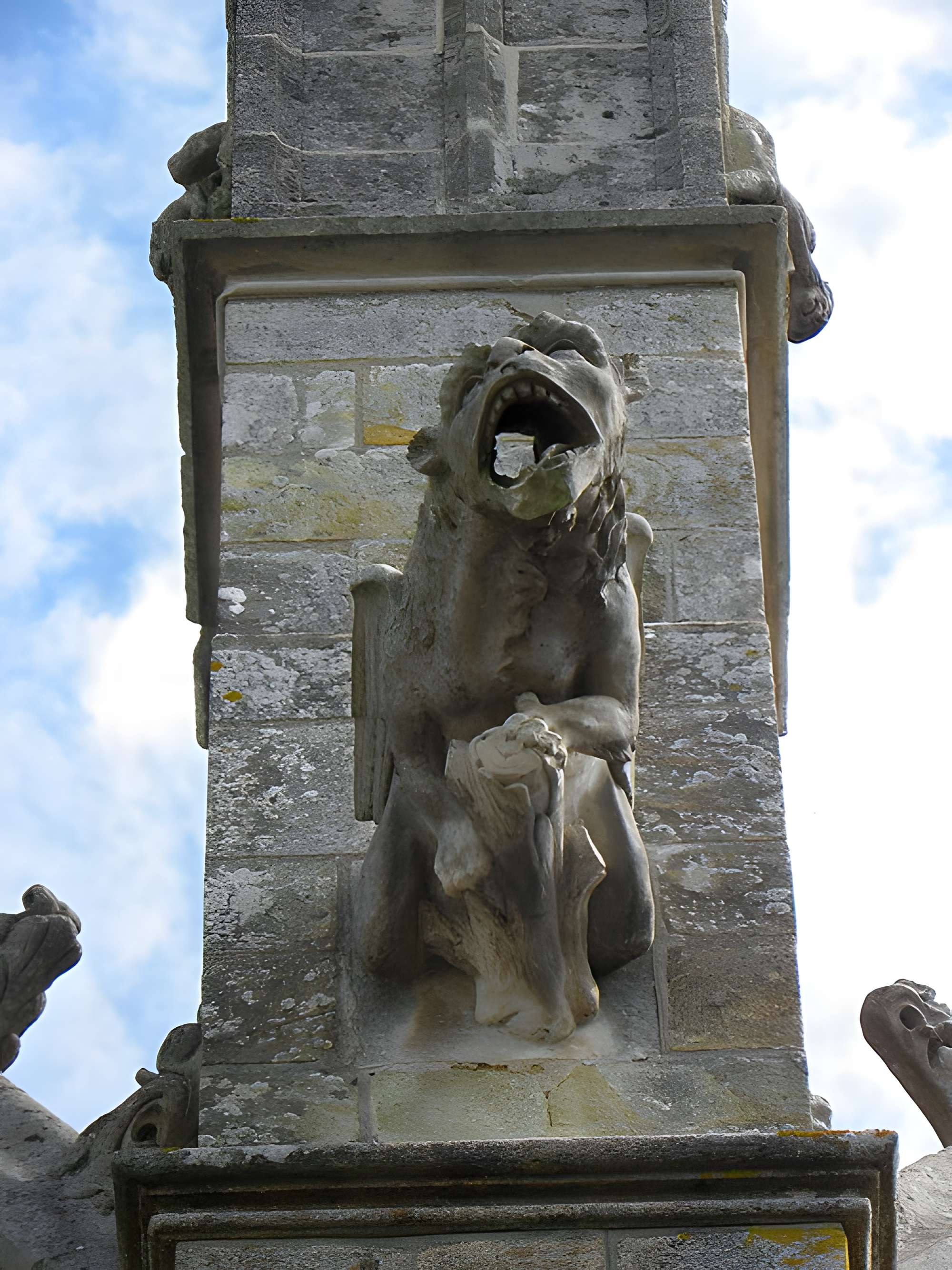 Église Saint-Sulpice de Gennes-sur-Seiche