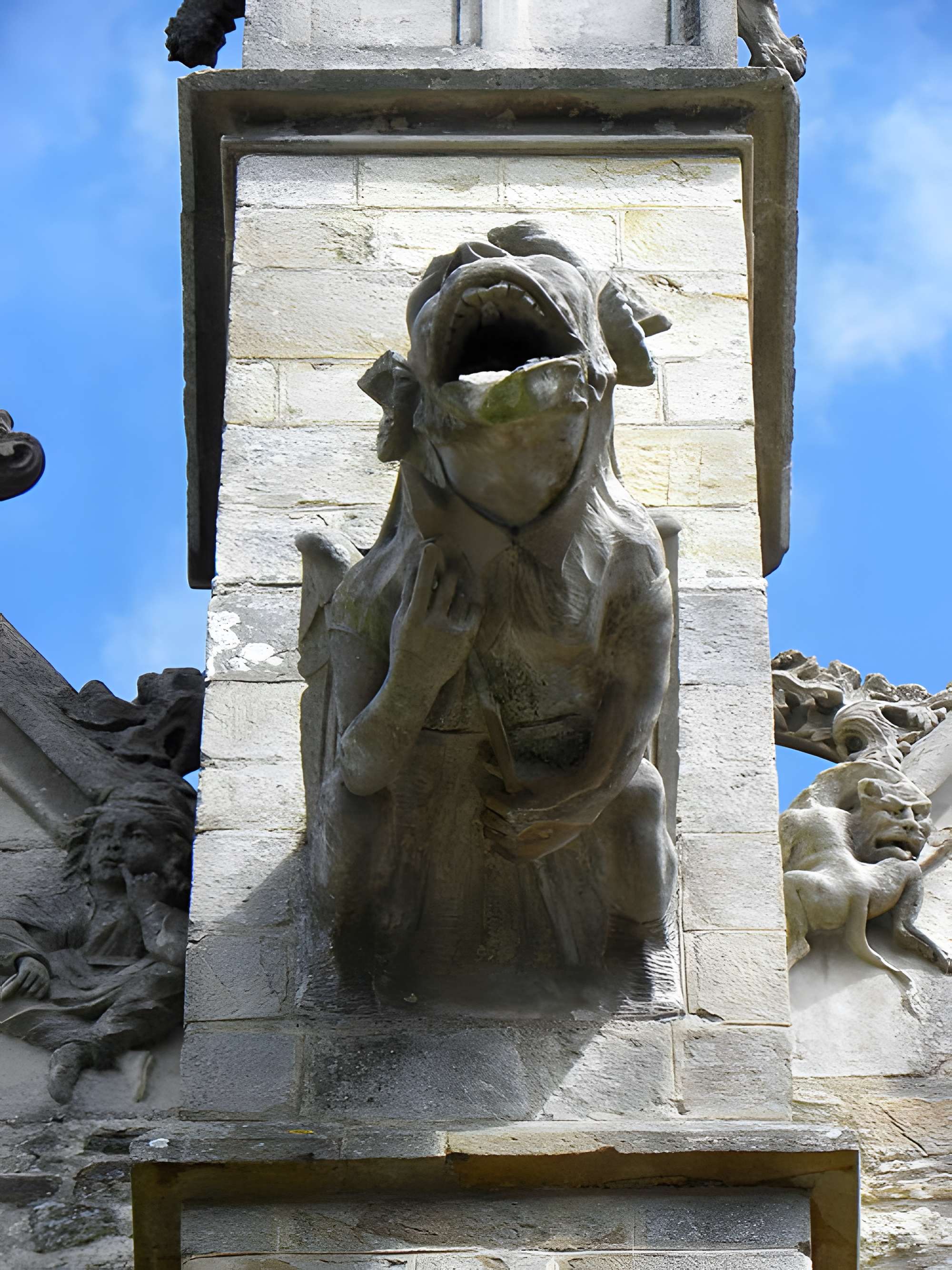 Église Saint-Sulpice de Gennes-sur-Seiche