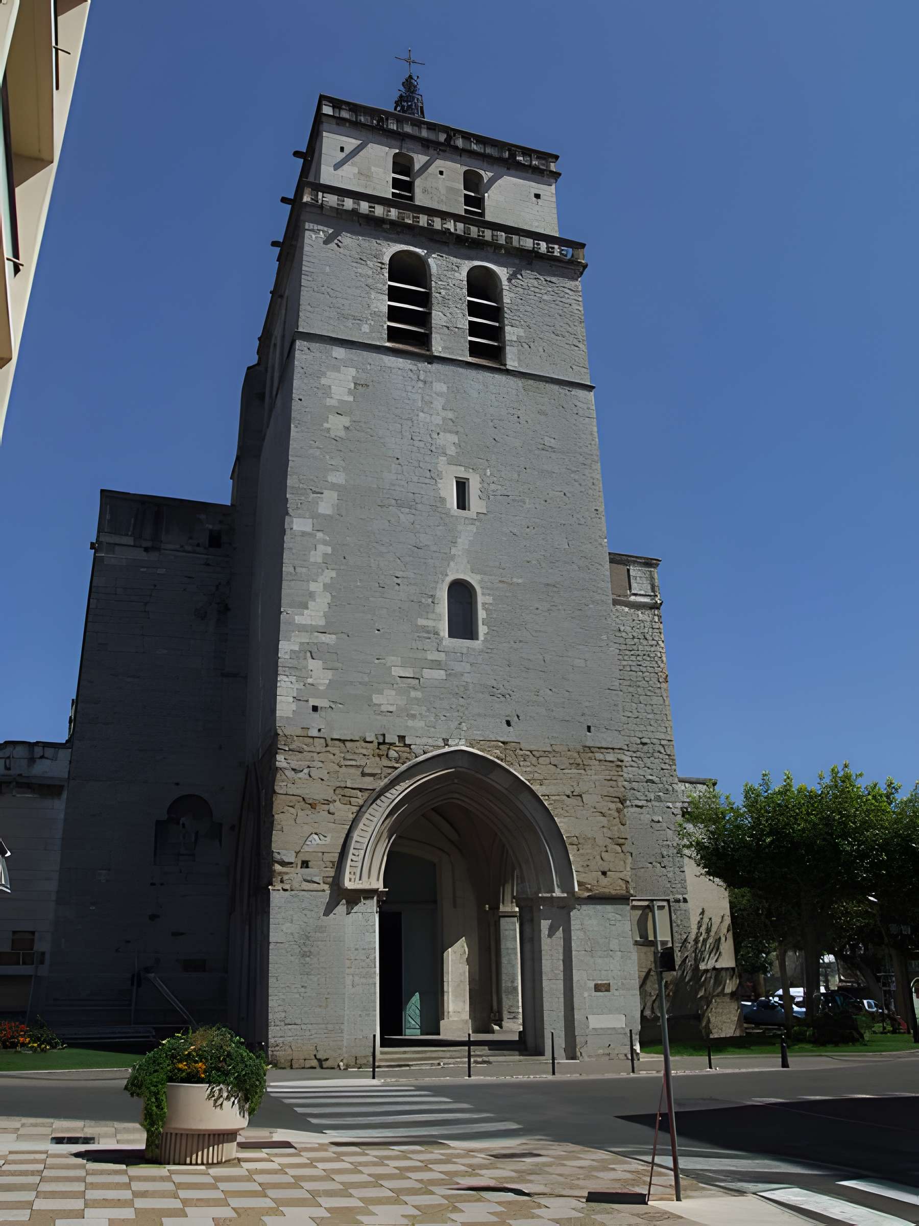 Cathédrale Saint-Jean-Baptiste d'Alès