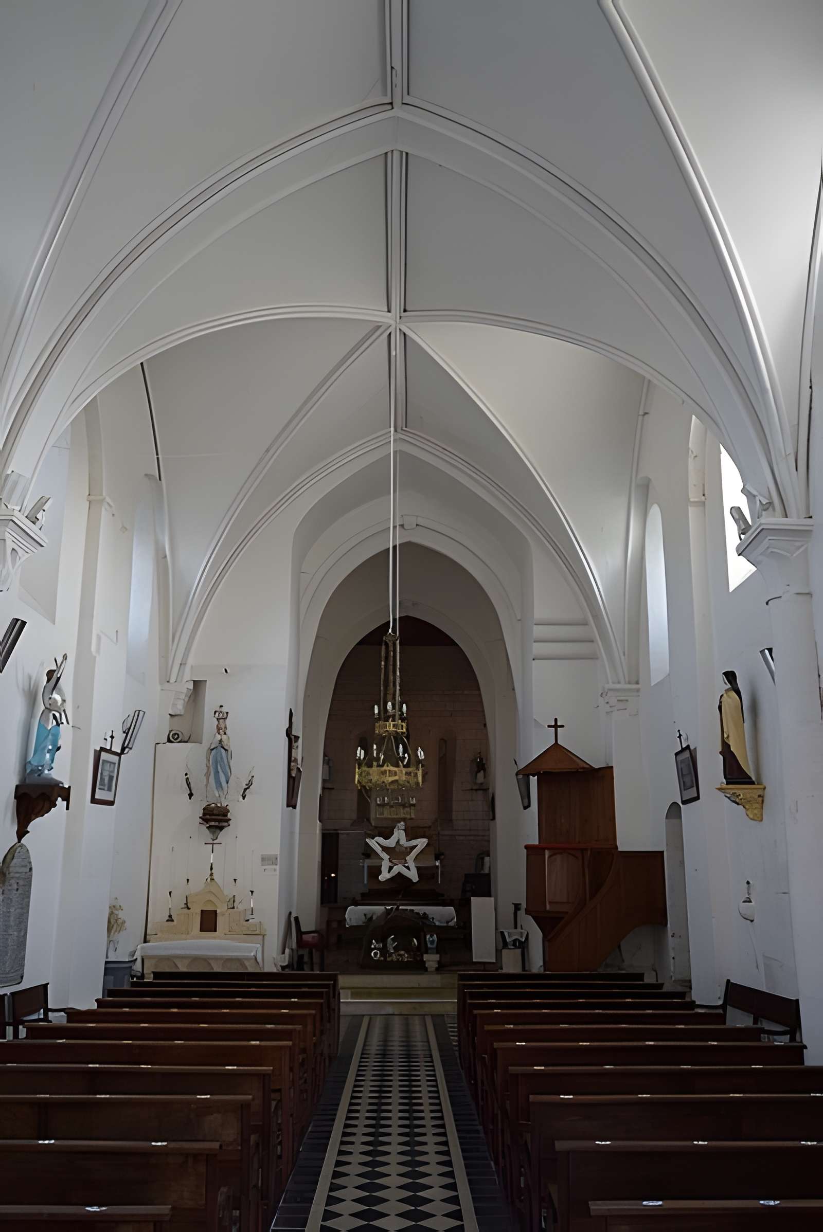 Église Saint-Sulpice de Montils