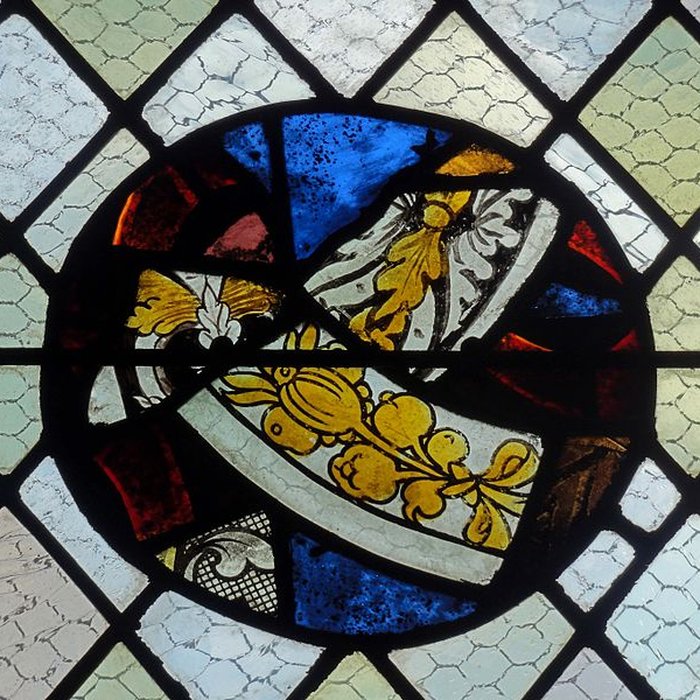 Photo de Église Saint-Sulpice de Montsoult et une croix