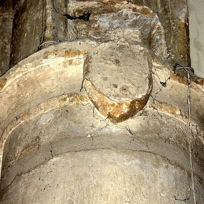 Photo de Église Saint-Sulpice de Montsoult et une croix