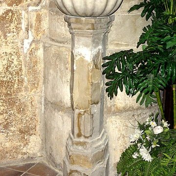 Église Saint-Sulpice de Montsoult et une croix