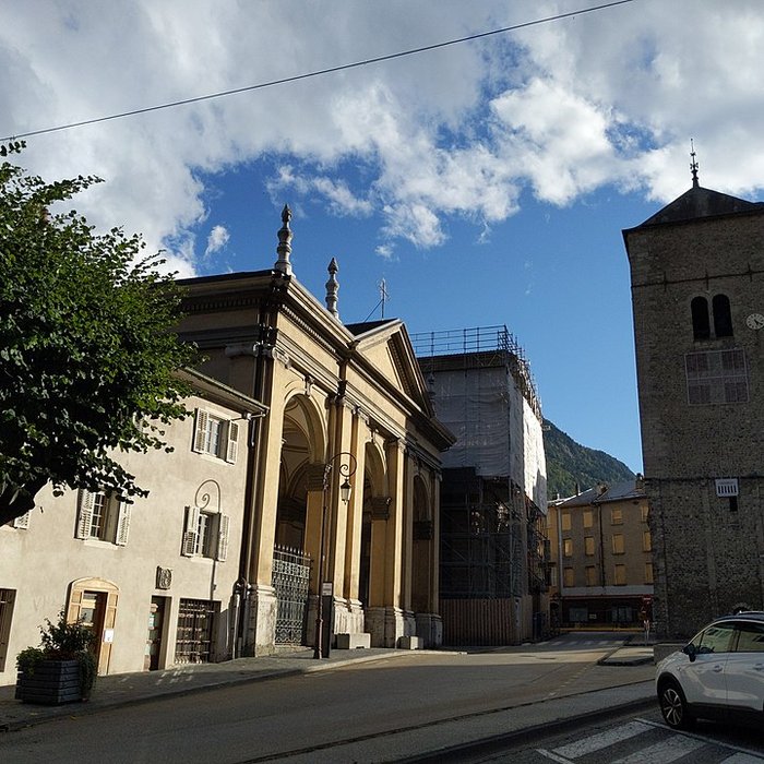 Photo de Cathédrale Saint-Jean-Baptiste de Saint-Jean-de-Maurienne
