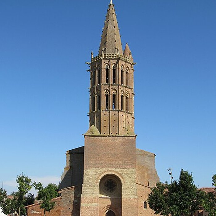 Photo de Église Saint-Sulpice de Saint-Sulpice-sur-Lèze et croix