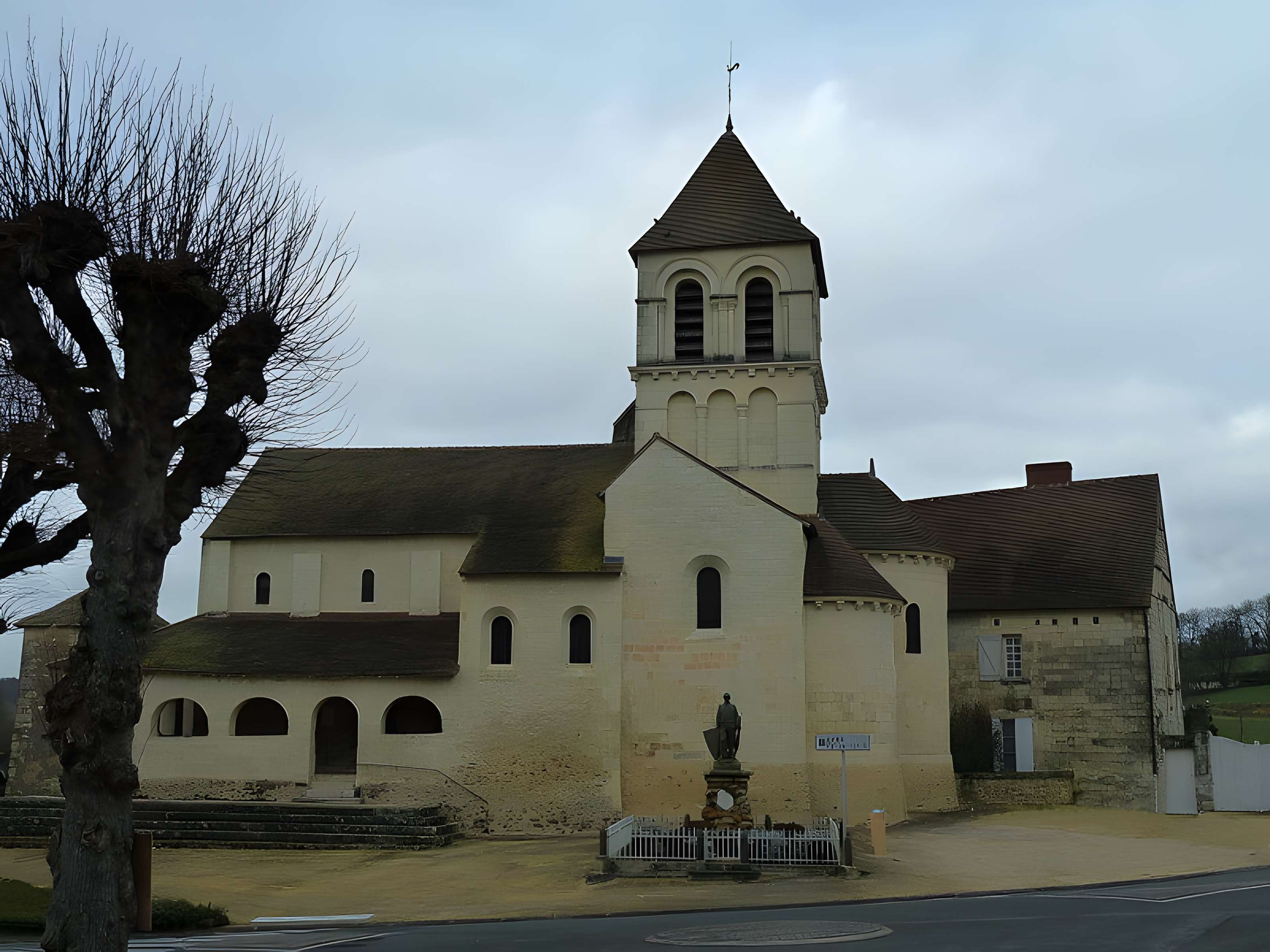 Église Saint-Sulpice d'Oyré