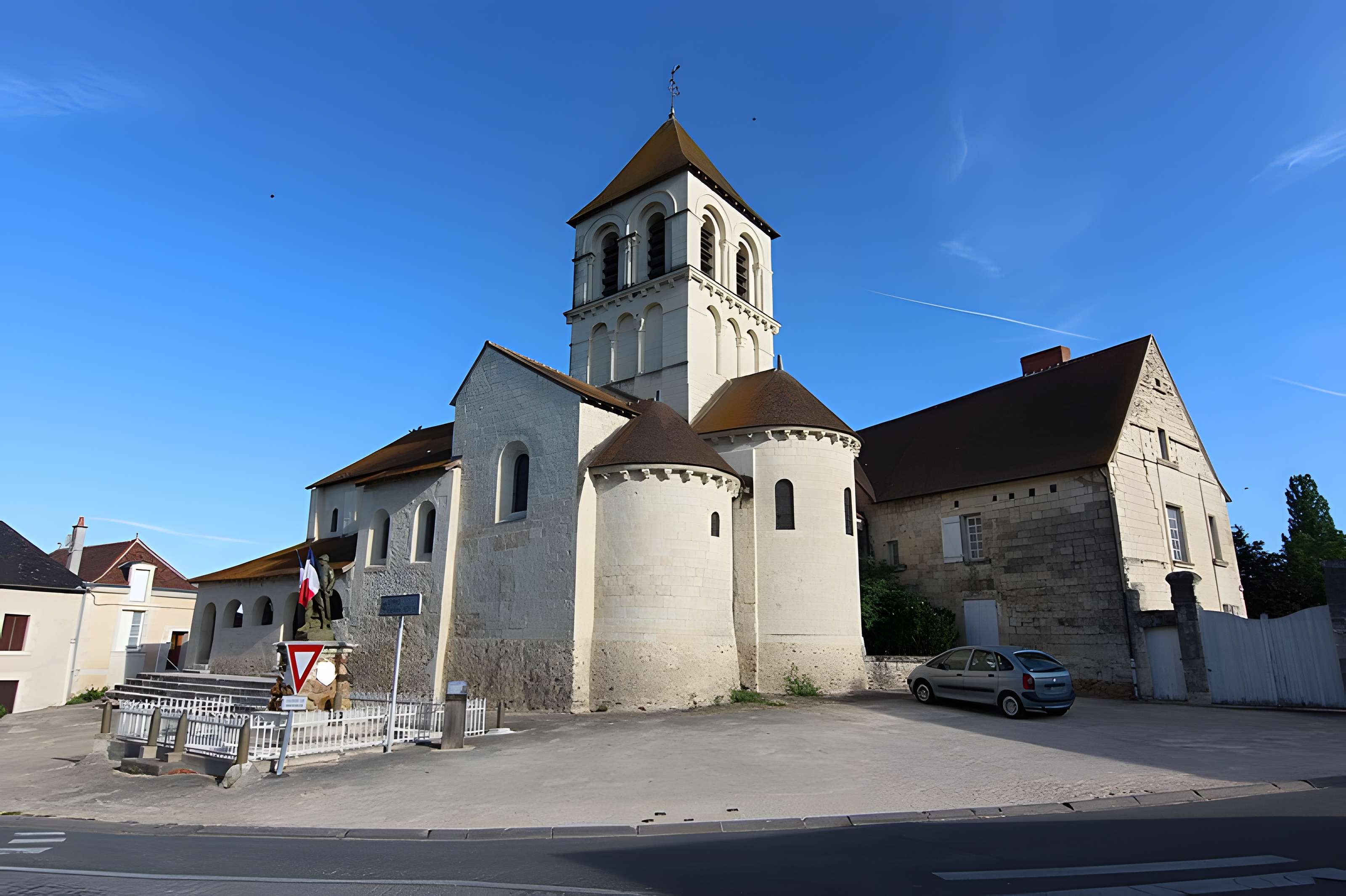 Église Saint-Sulpice d'Oyré