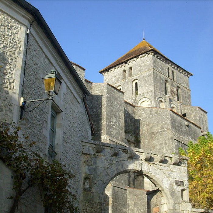 Photo de Église Saint-Sylvain de Saint-Sauvant