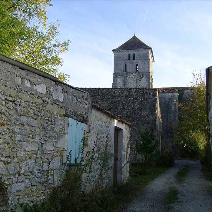 Photo de Église Saint-Sylvain de Saint-Sauvant