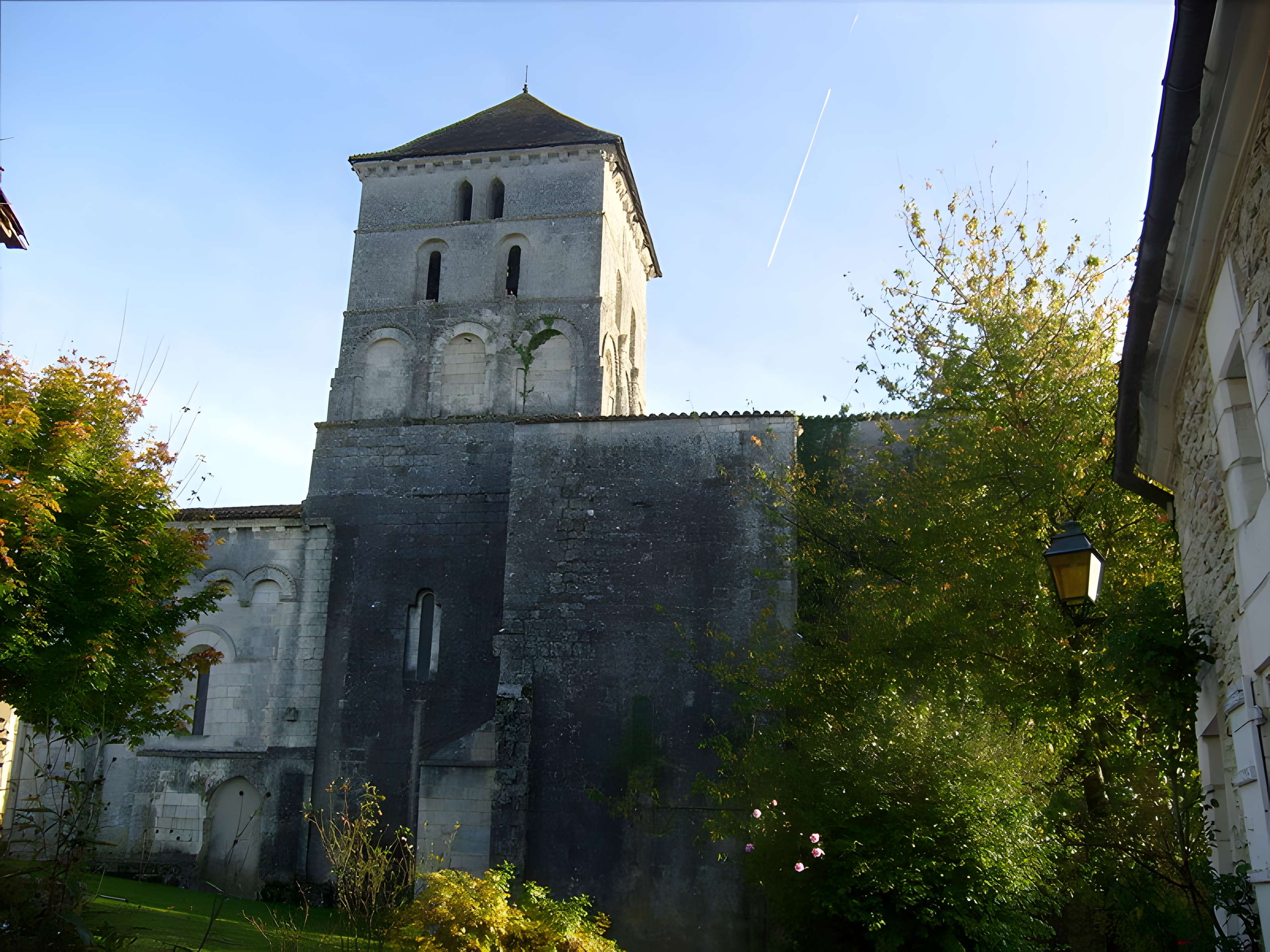Église Saint-Sylvain de Saint-Sauvant