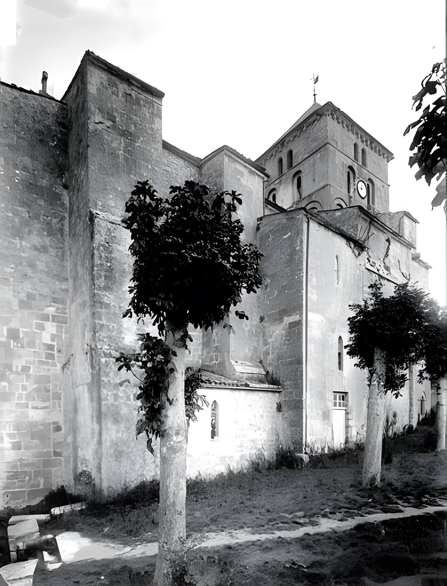 Église Saint-Sylvain de Saint-Sauvant
