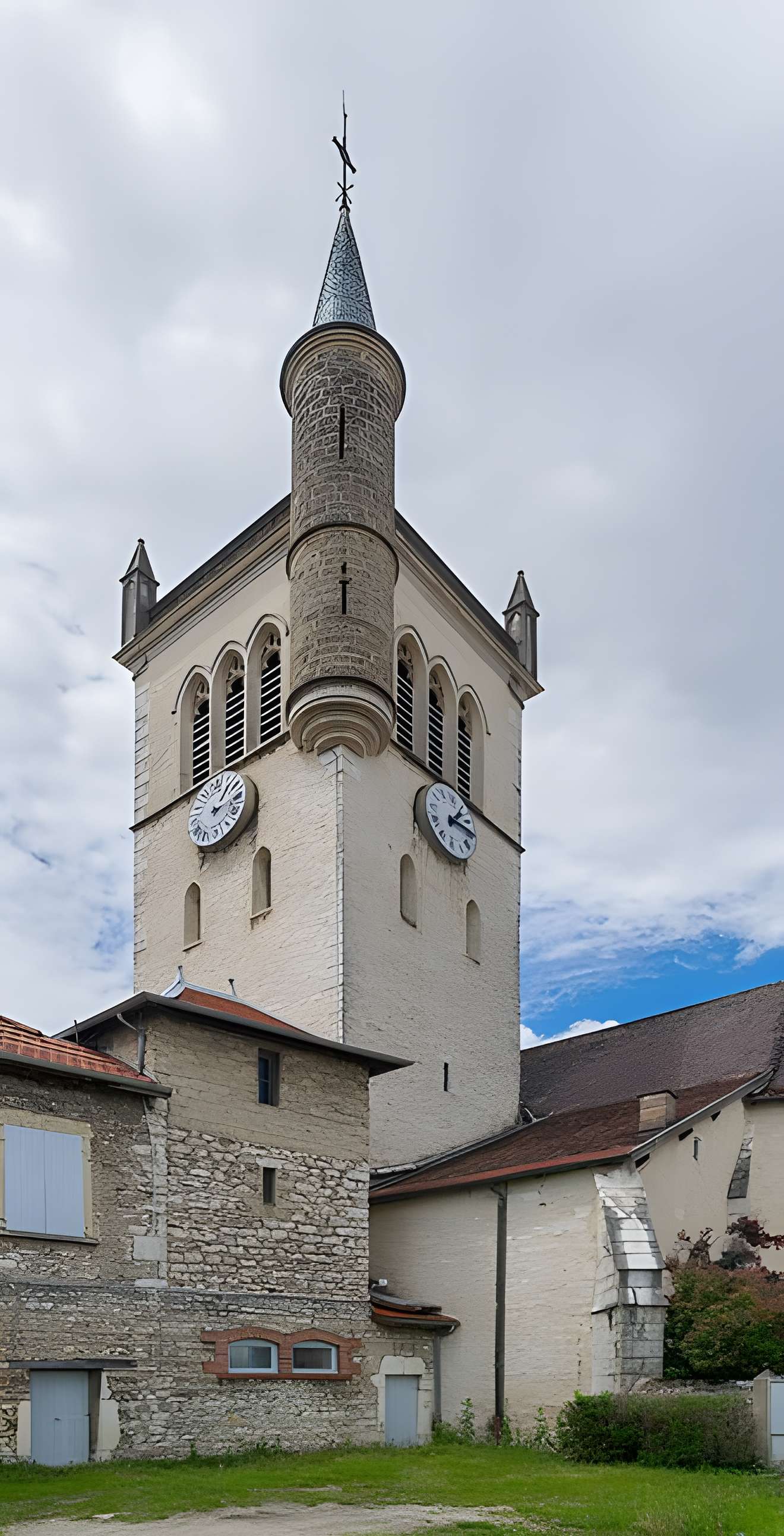 Église Saint-Symphorien de Morestel