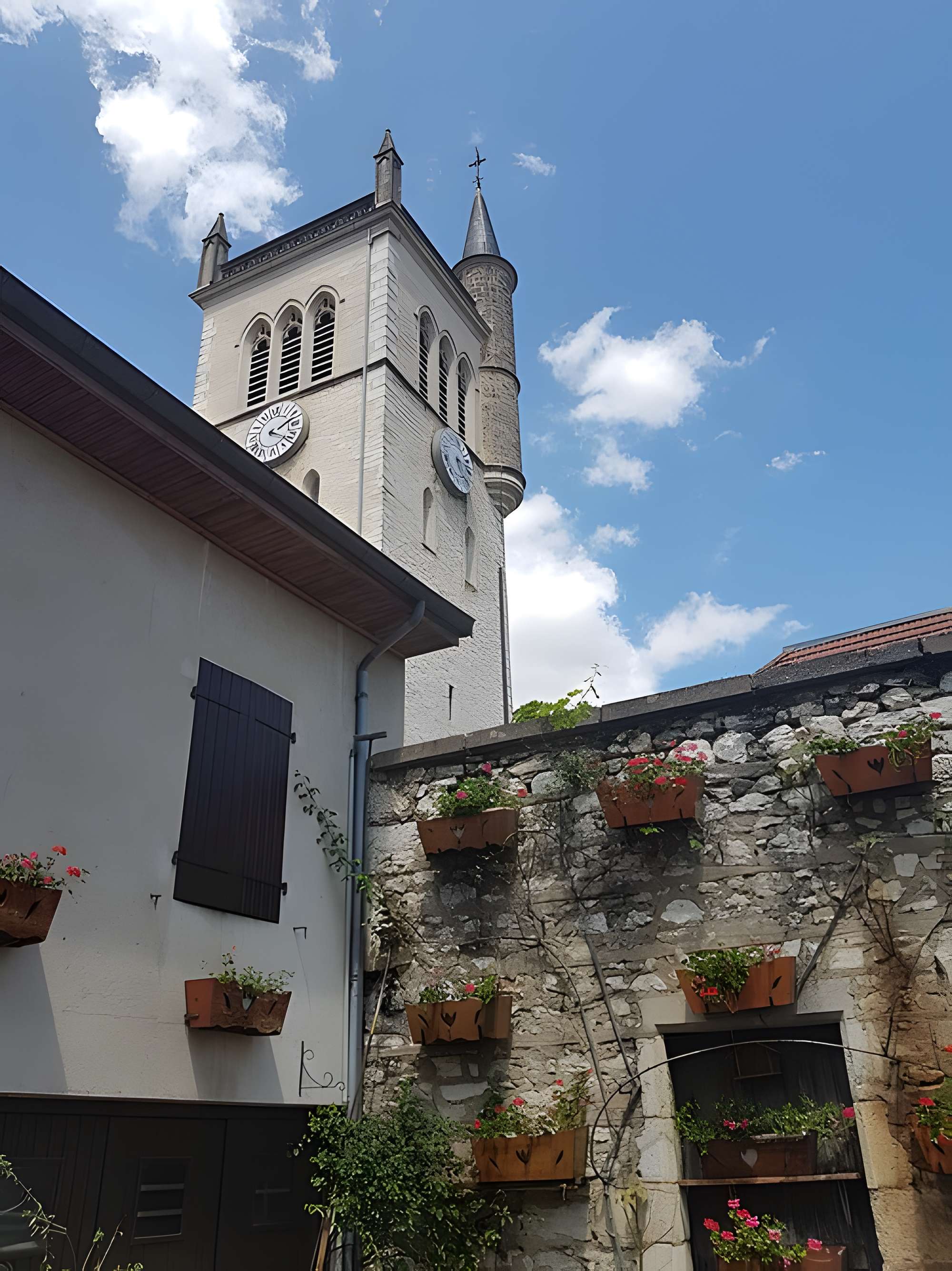 Église Saint-Symphorien de Morestel