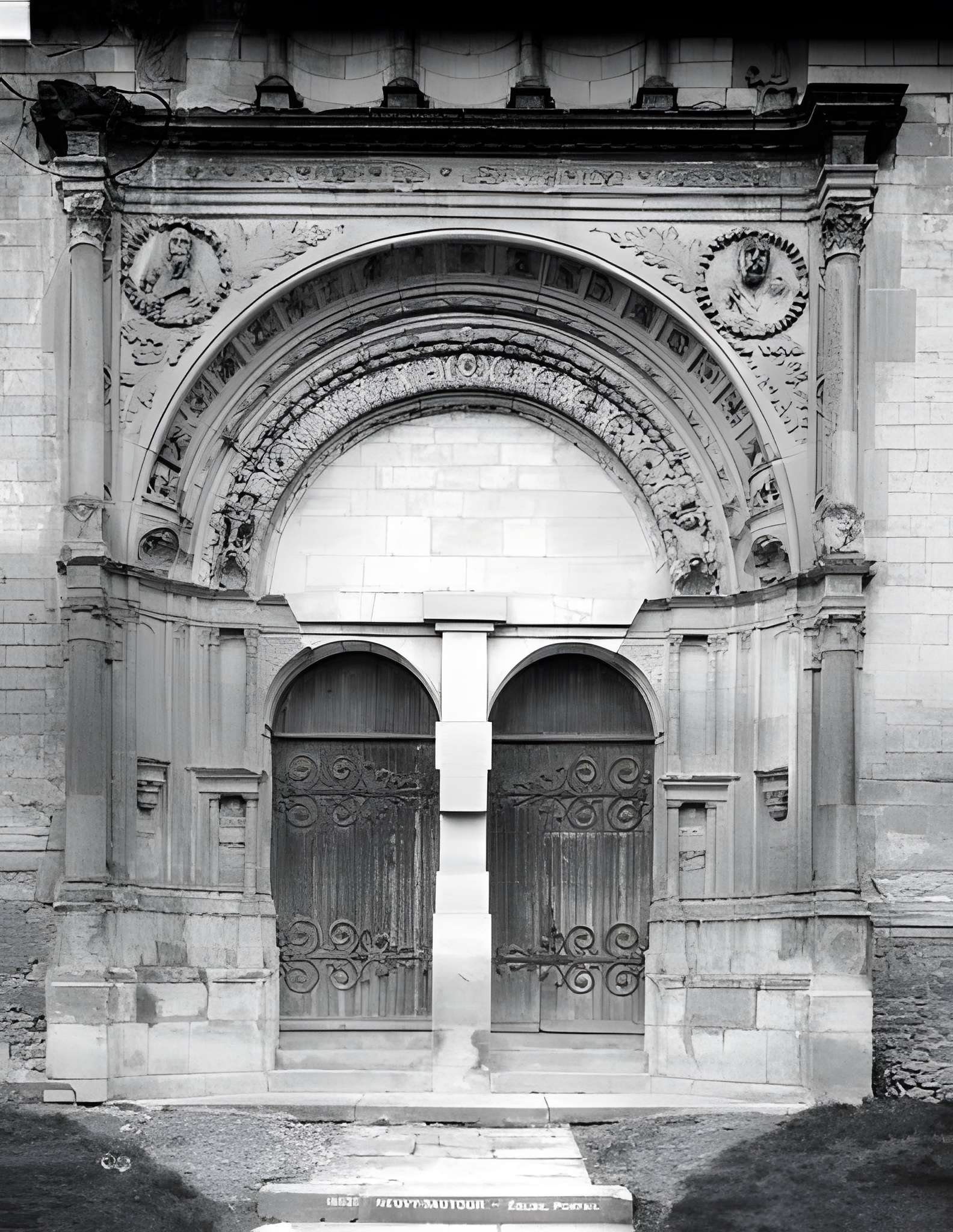 Église Saint-Symphorien de Neuvy-Sautour