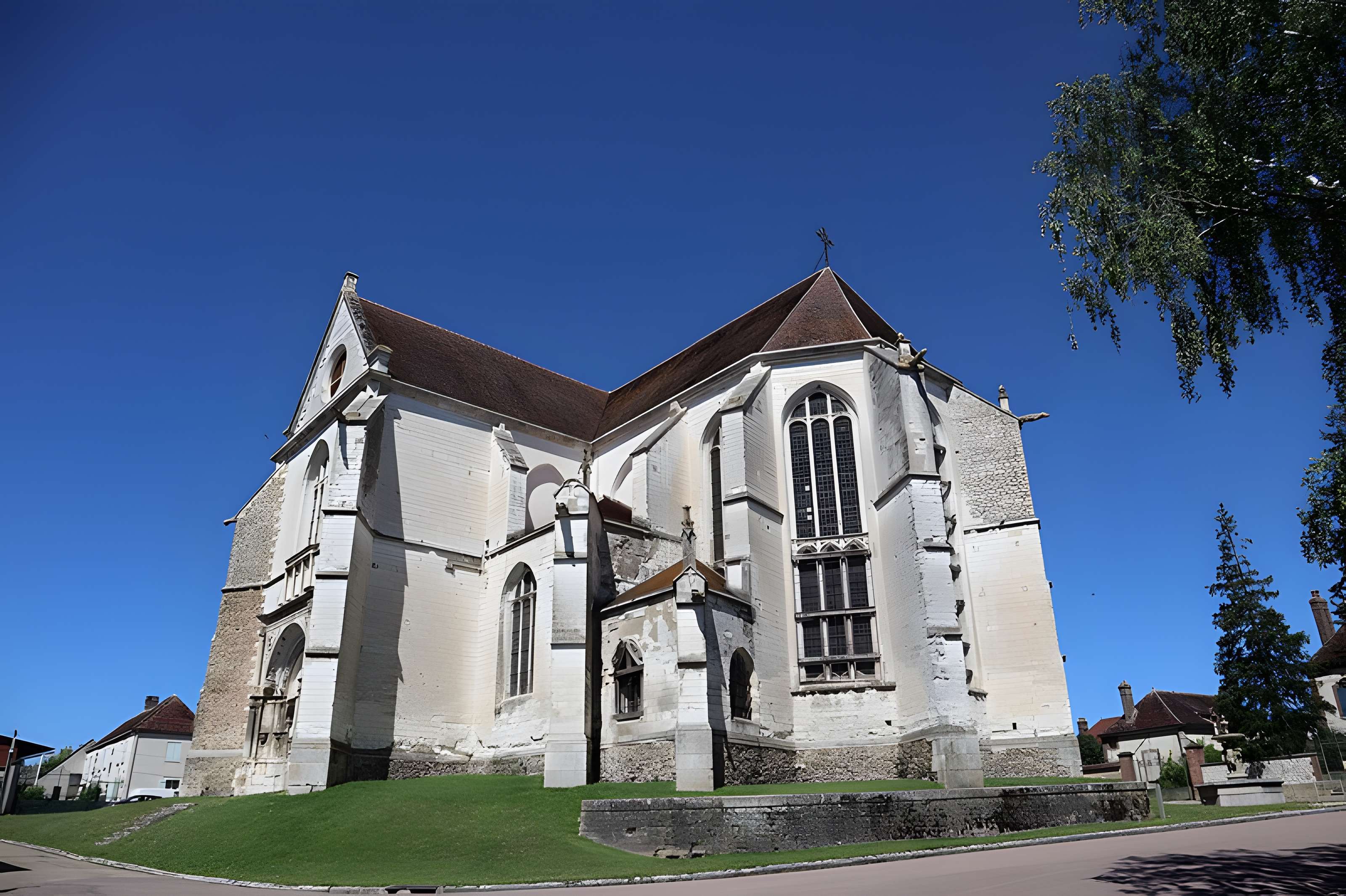 Église Saint-Symphorien de Neuvy-Sautour