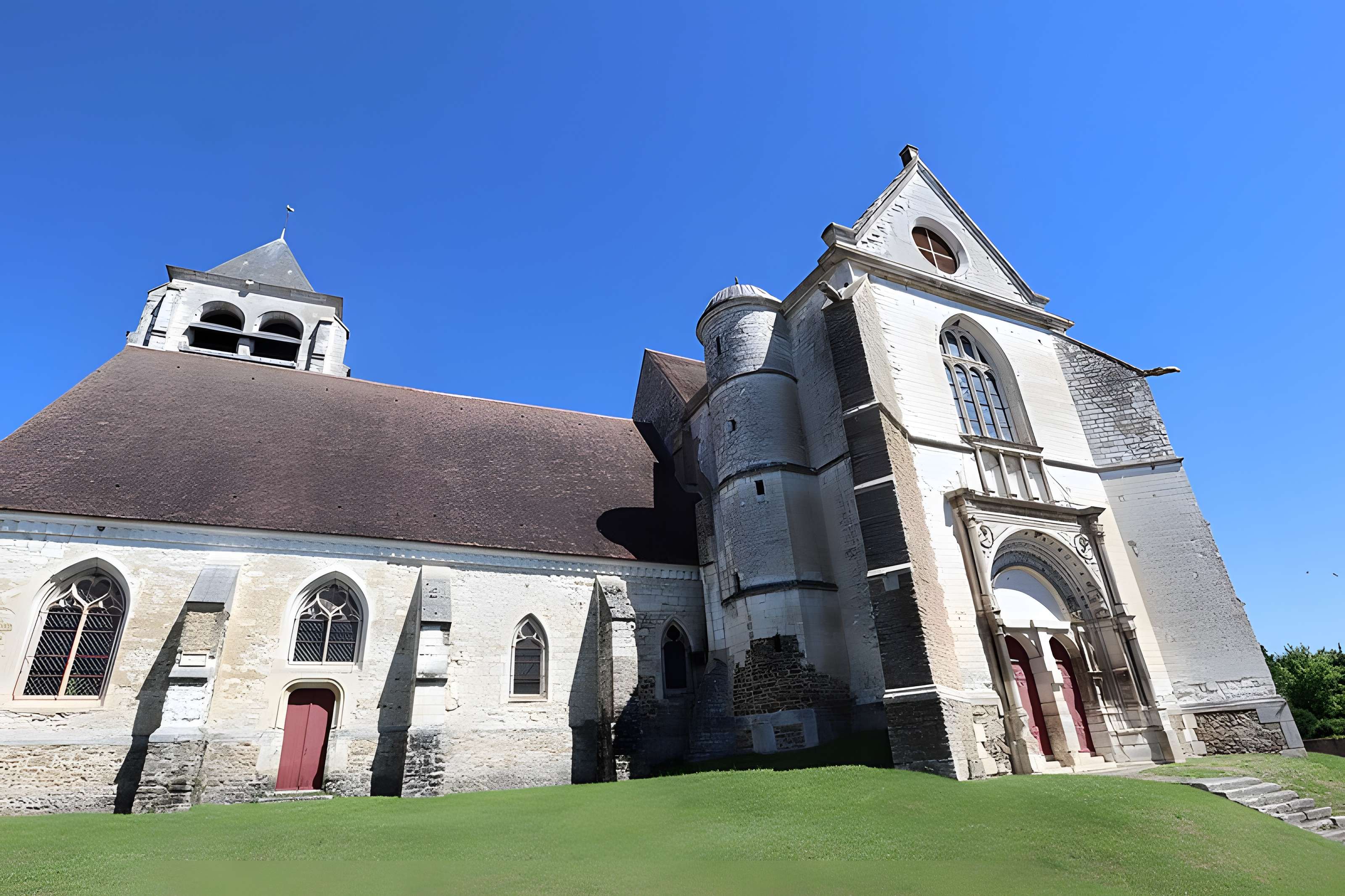 Église Saint-Symphorien de Neuvy-Sautour
