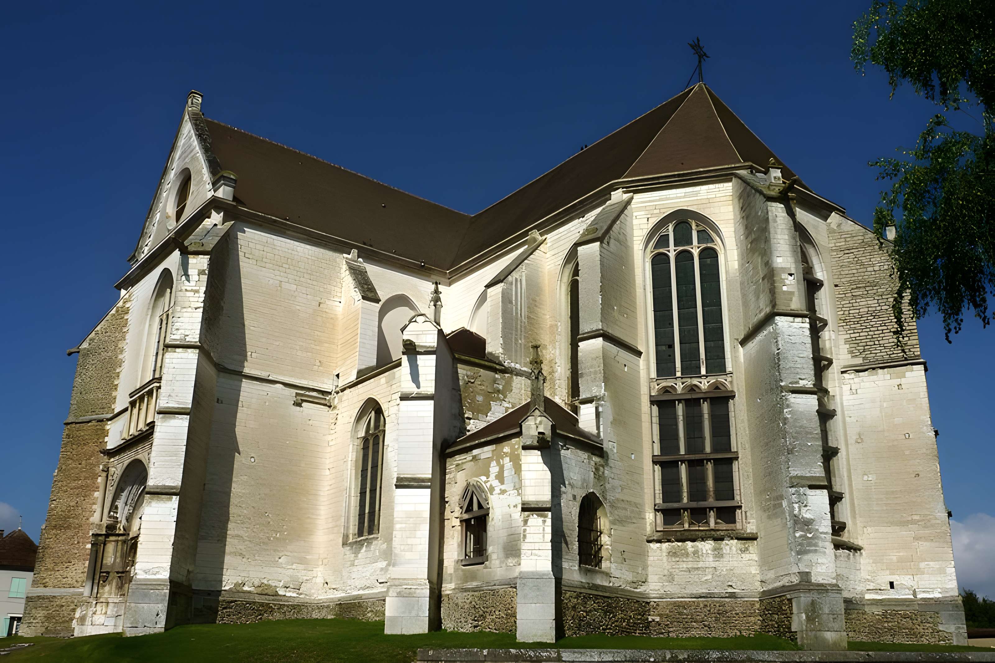 Église Saint-Symphorien de Neuvy-Sautour