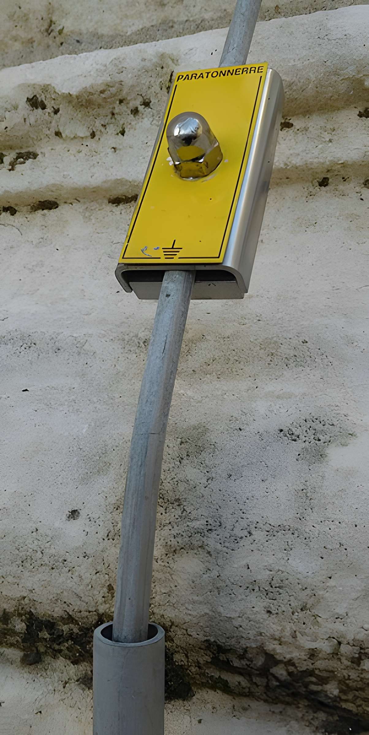 Église Saint-Symphorien de Suilly-la-Tour