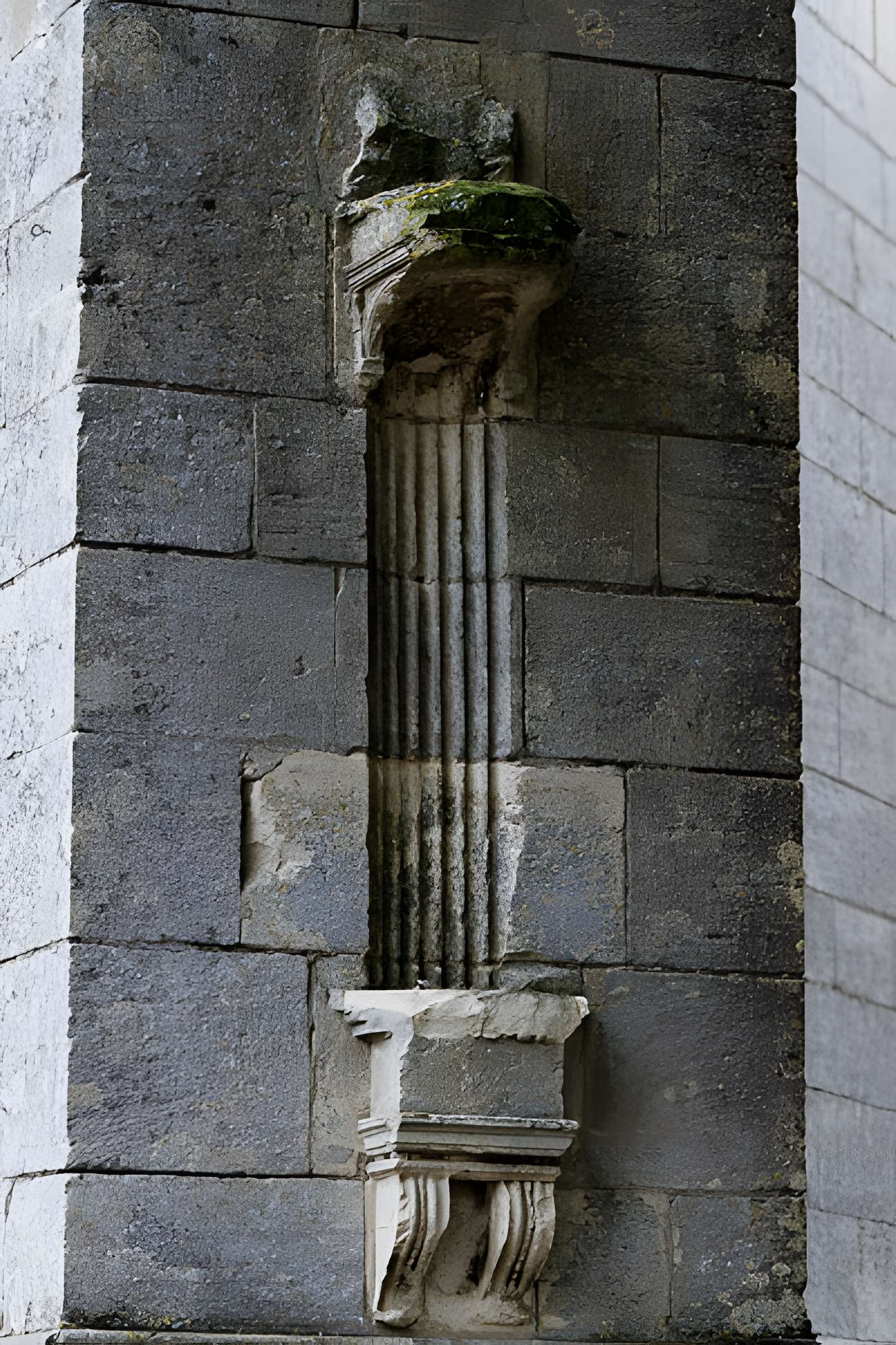 Église Saint-Symphorien de Suilly-la-Tour