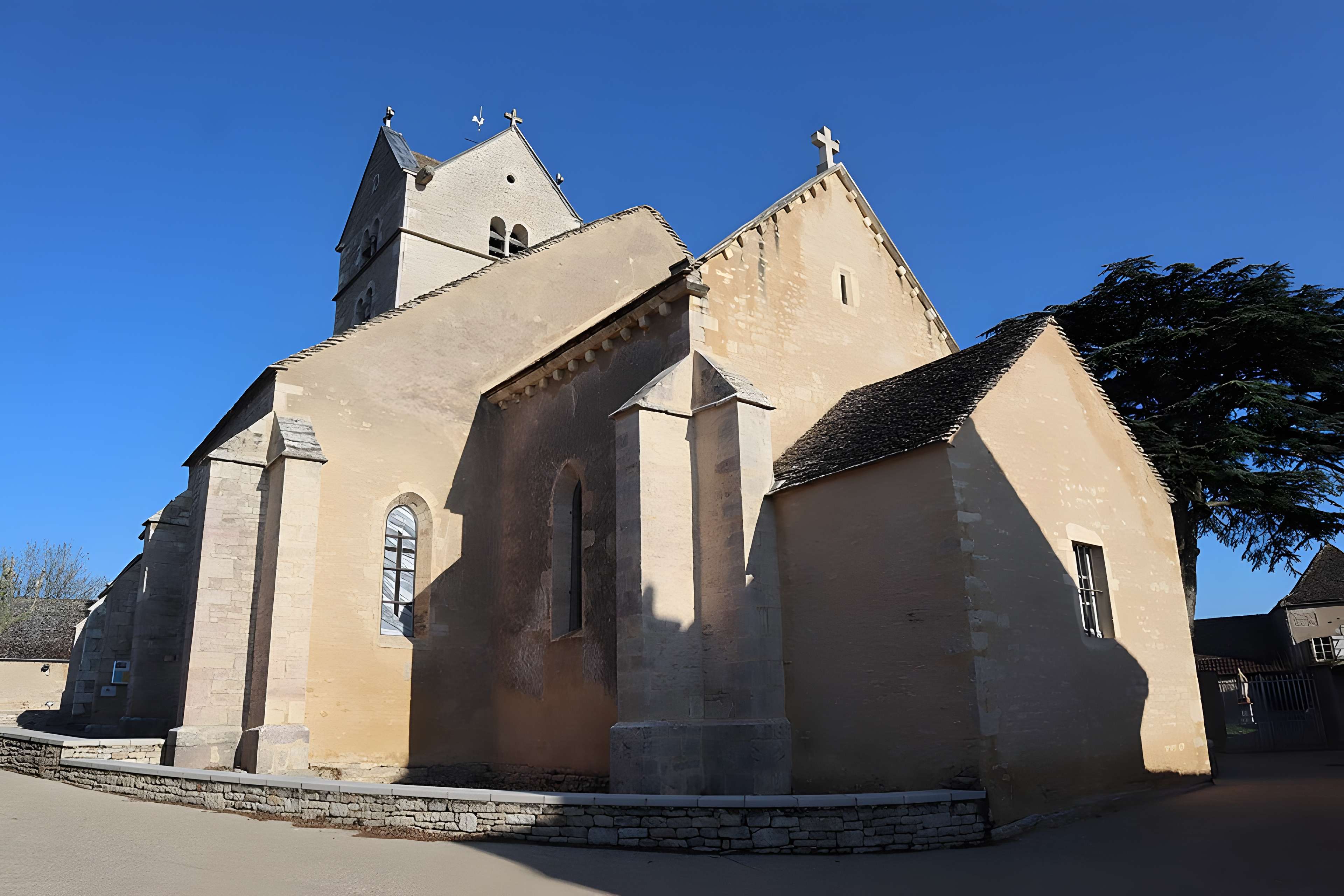 Église Saint-Symphorien de Touches
