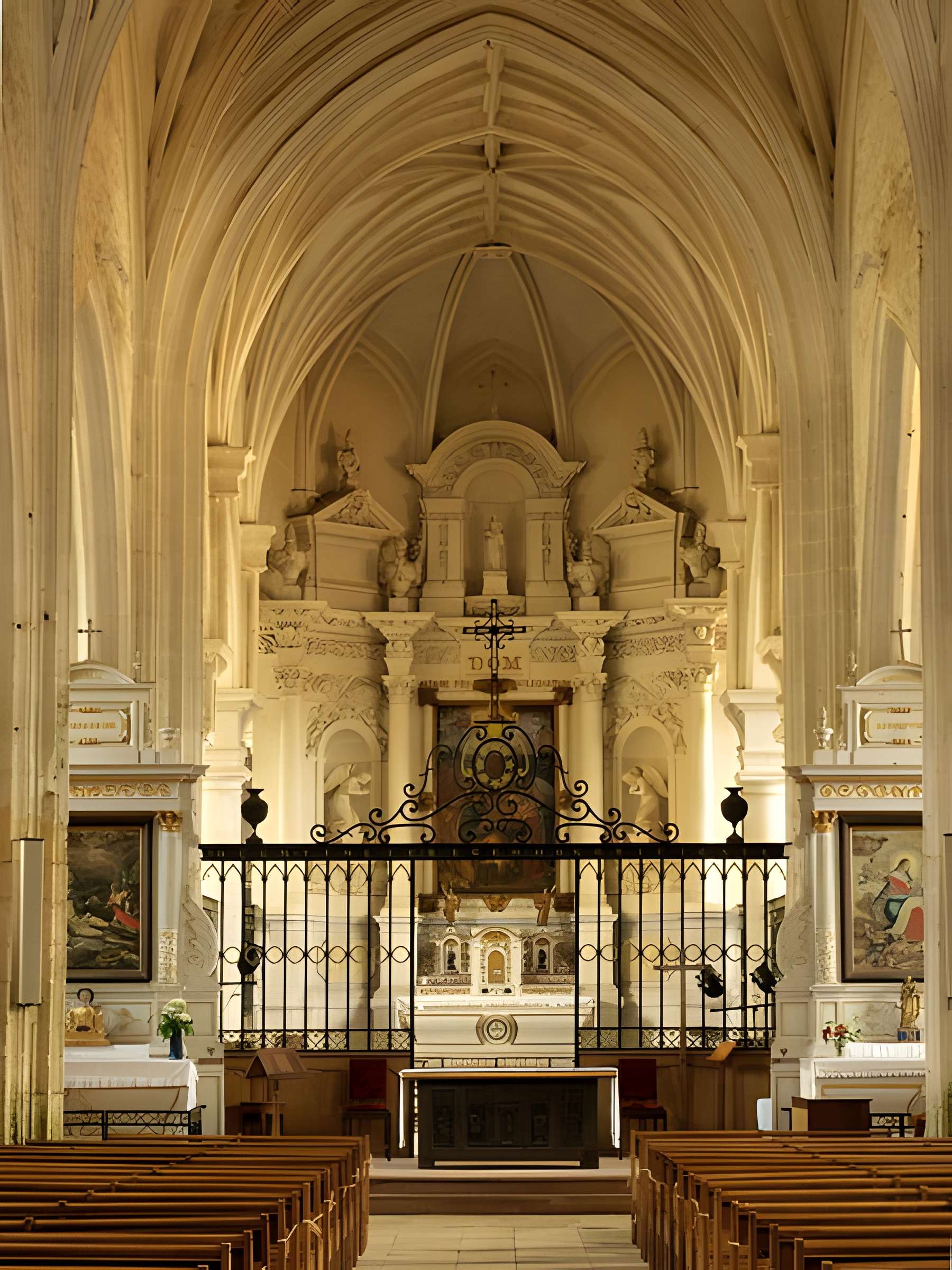 Église Saint-Symphorien de Treigny