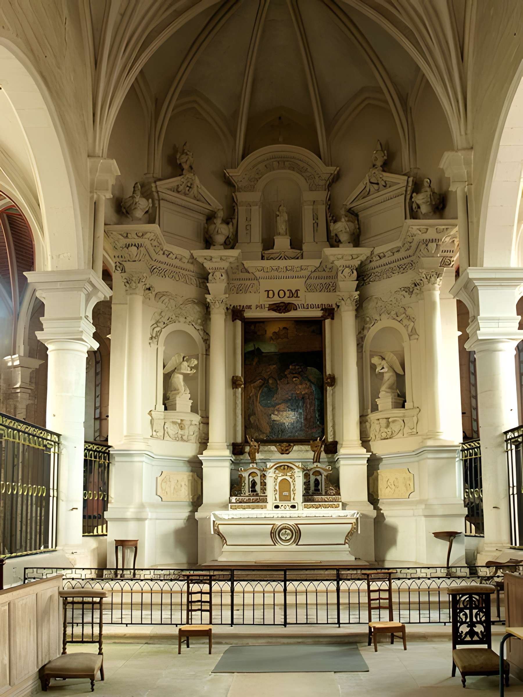Église Saint-Symphorien de Treigny