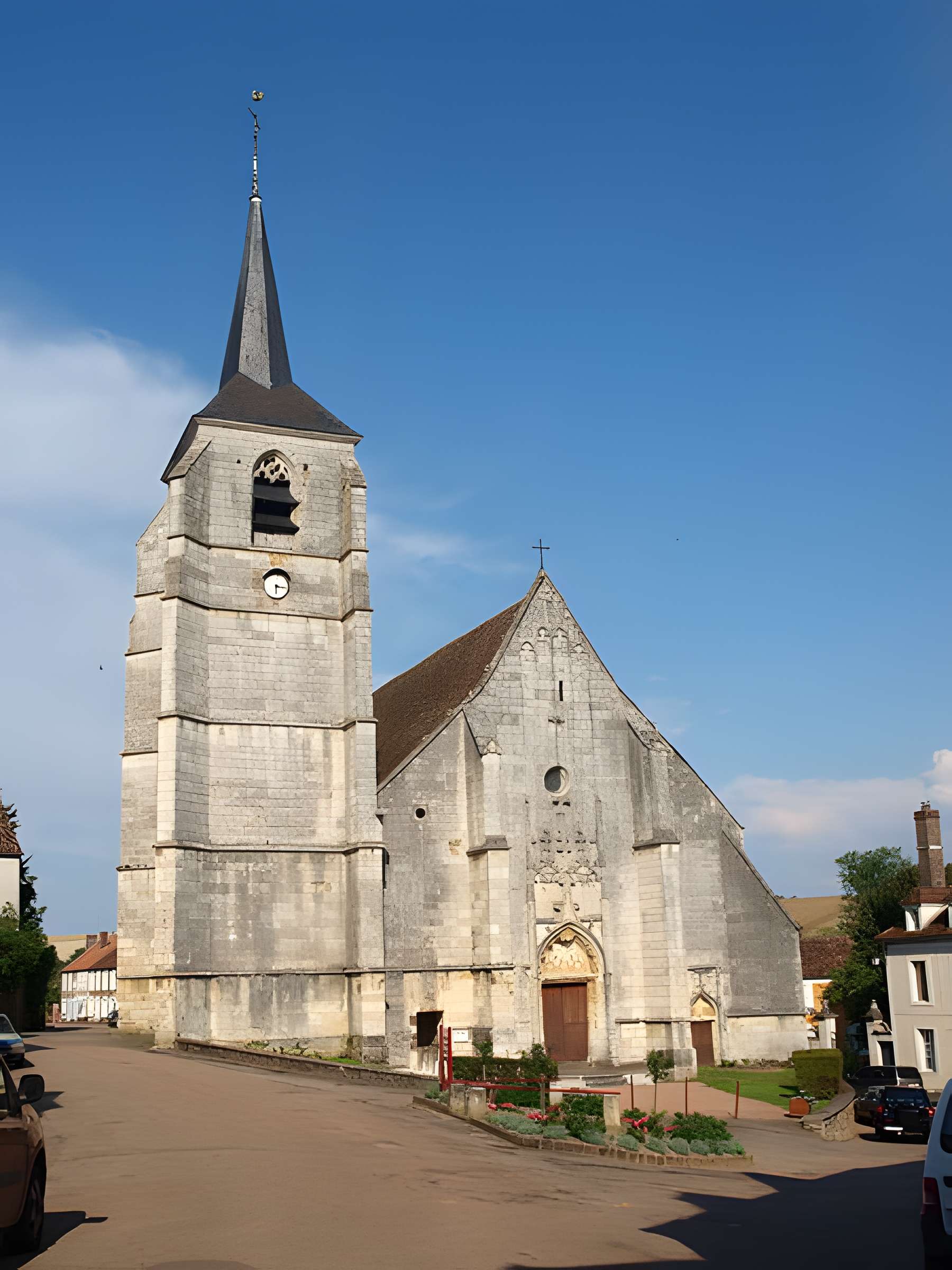 Église Saint-Symphorien de Treigny