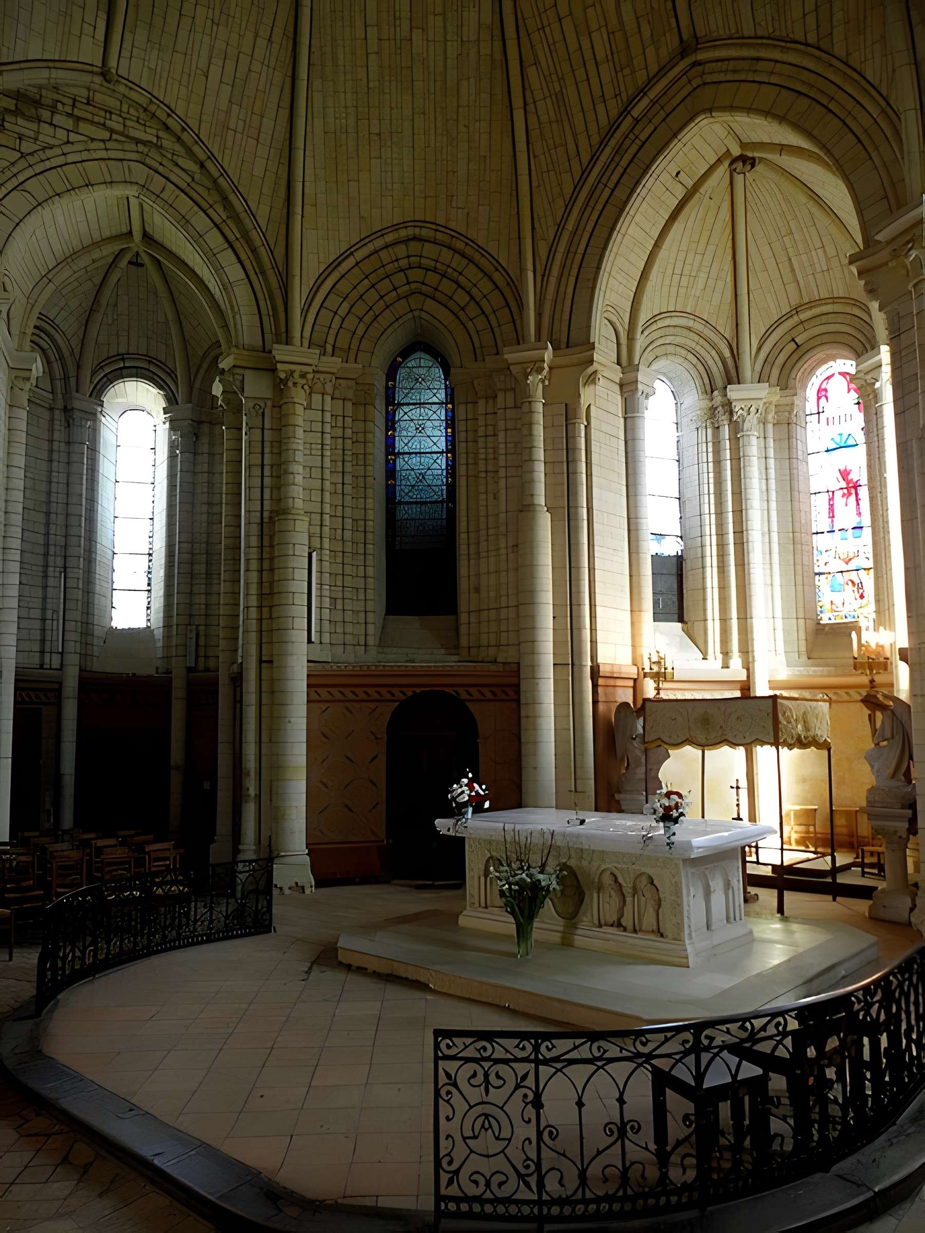 Église Saint-Symphorien du Vieil-Baugé