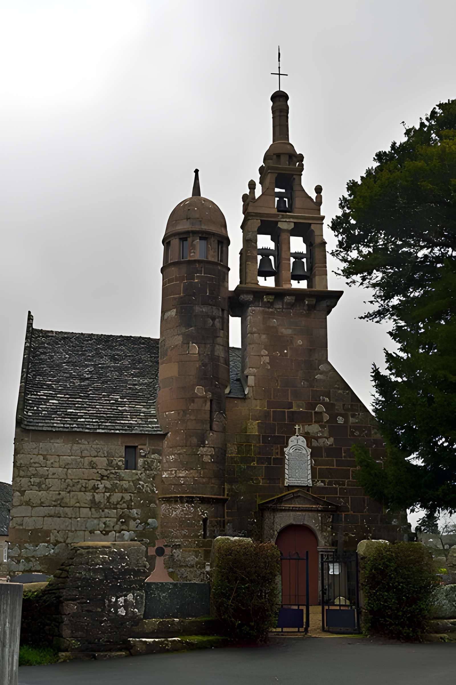 Église Saint-Théodore de Tréduder