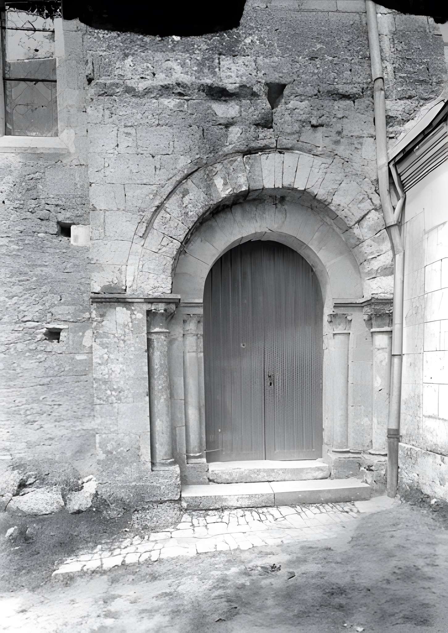 Église Saint-Thibault de Francueil