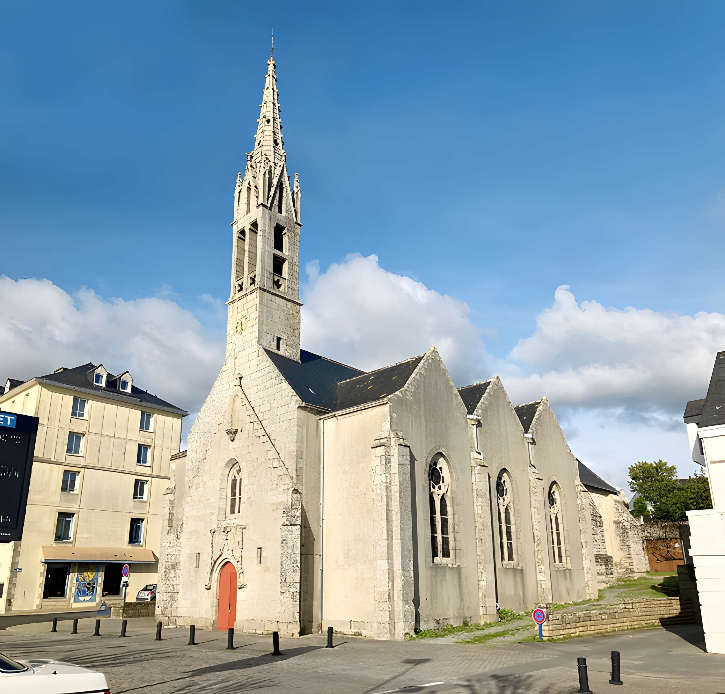 Église Saint-Thomas-Becket de Bénodet