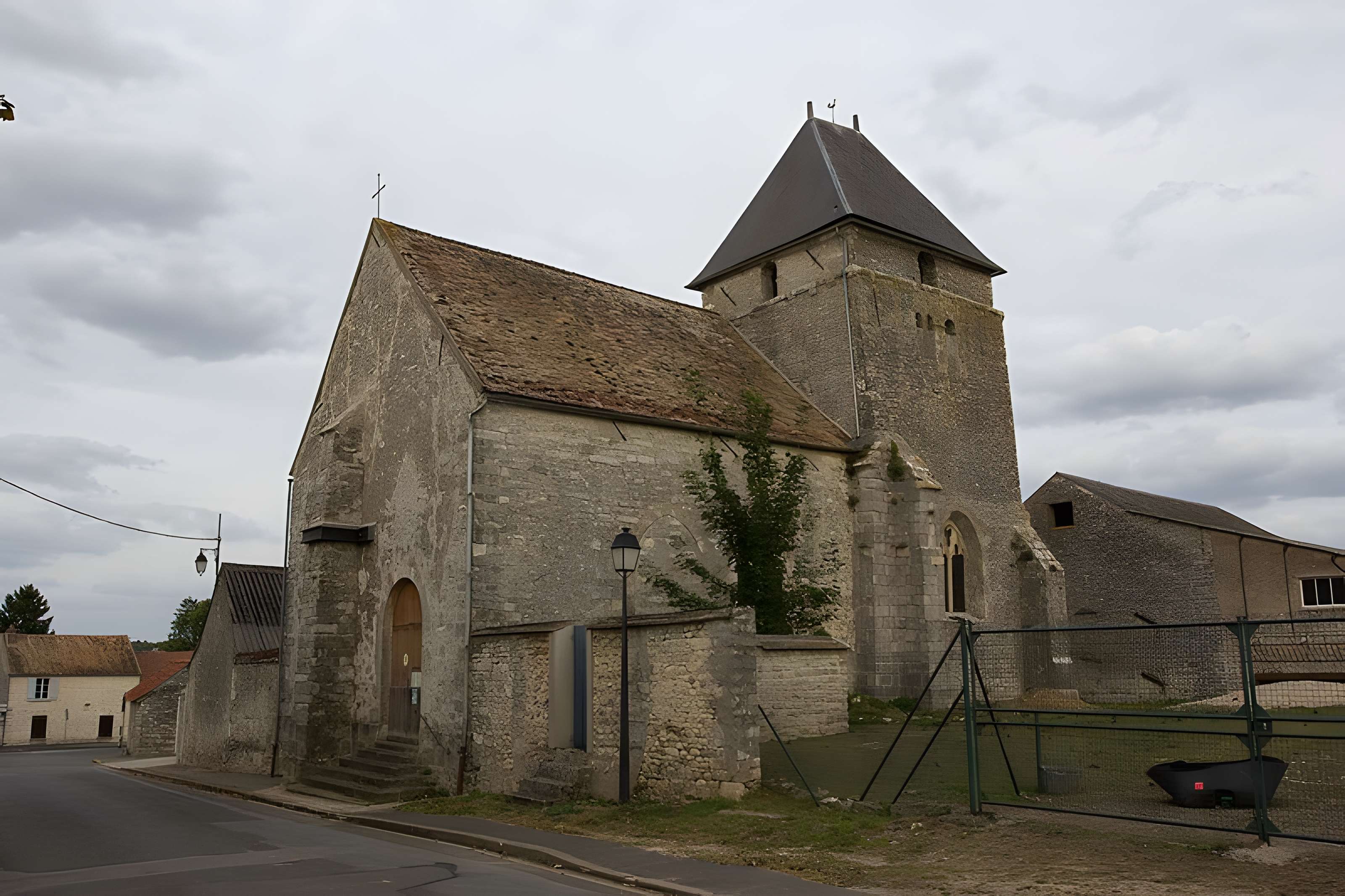 Église Saint-Thomas-Becket de Villeneuve-sur-Auvers