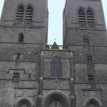 Cathédrale Saint-Pierre de Saint-Flour