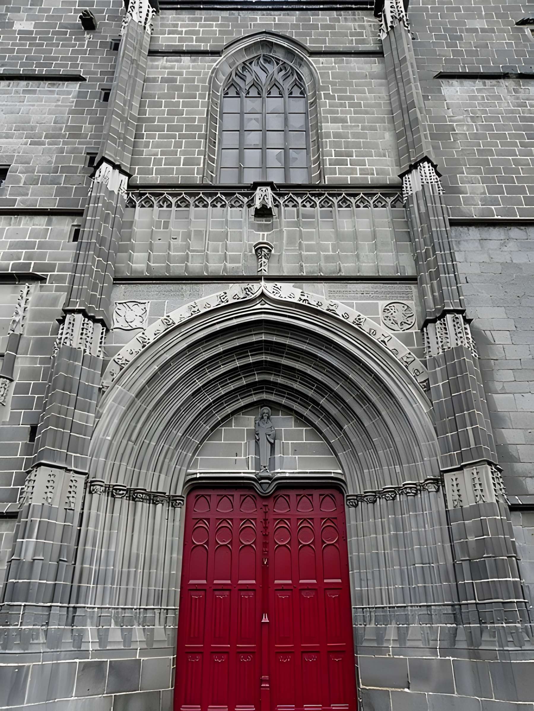 Cathédrale Saint-Pierre de Saint-Flour