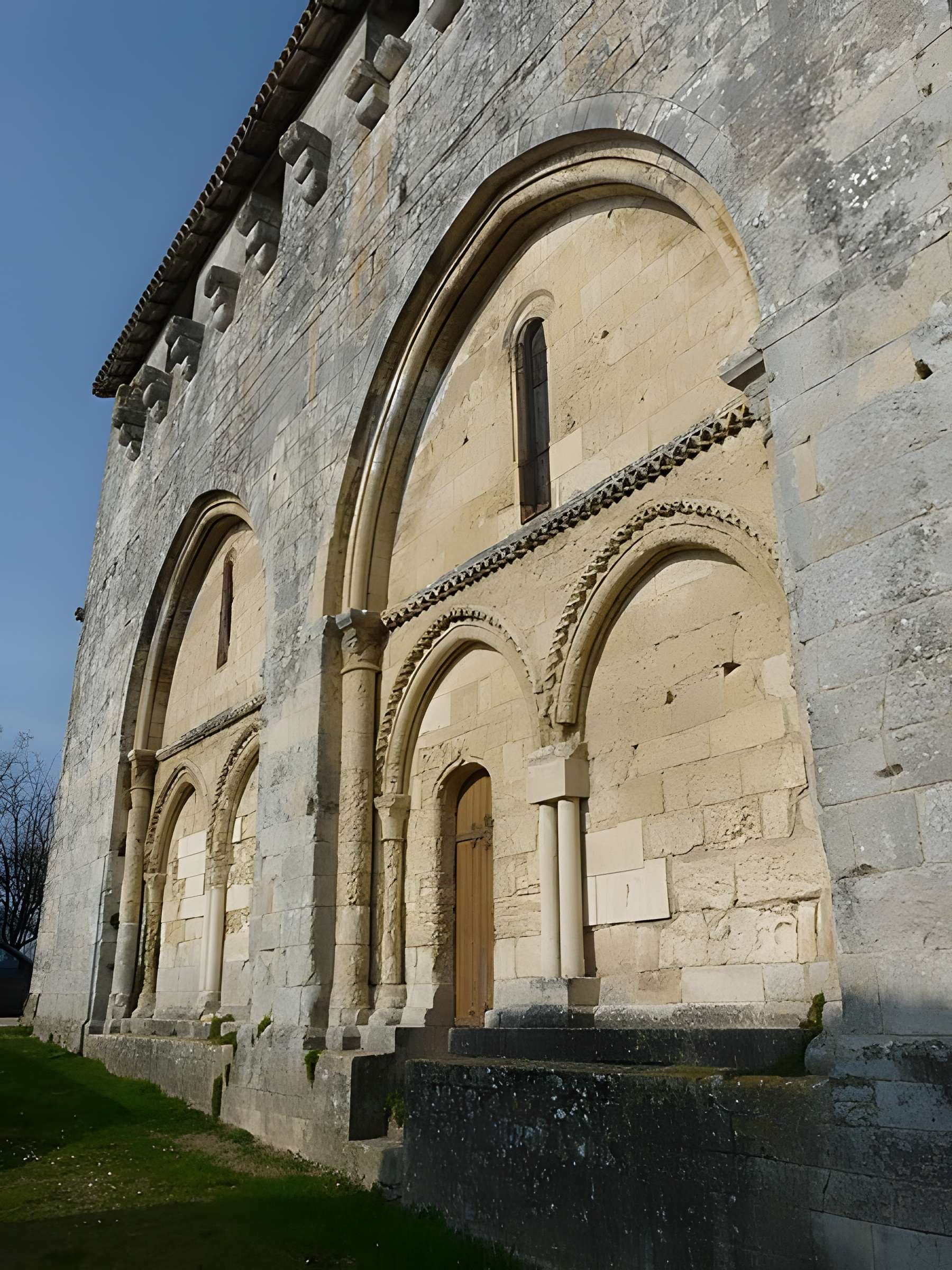 Église Saint-Timothée de Paussac-et-Saint-Vivien