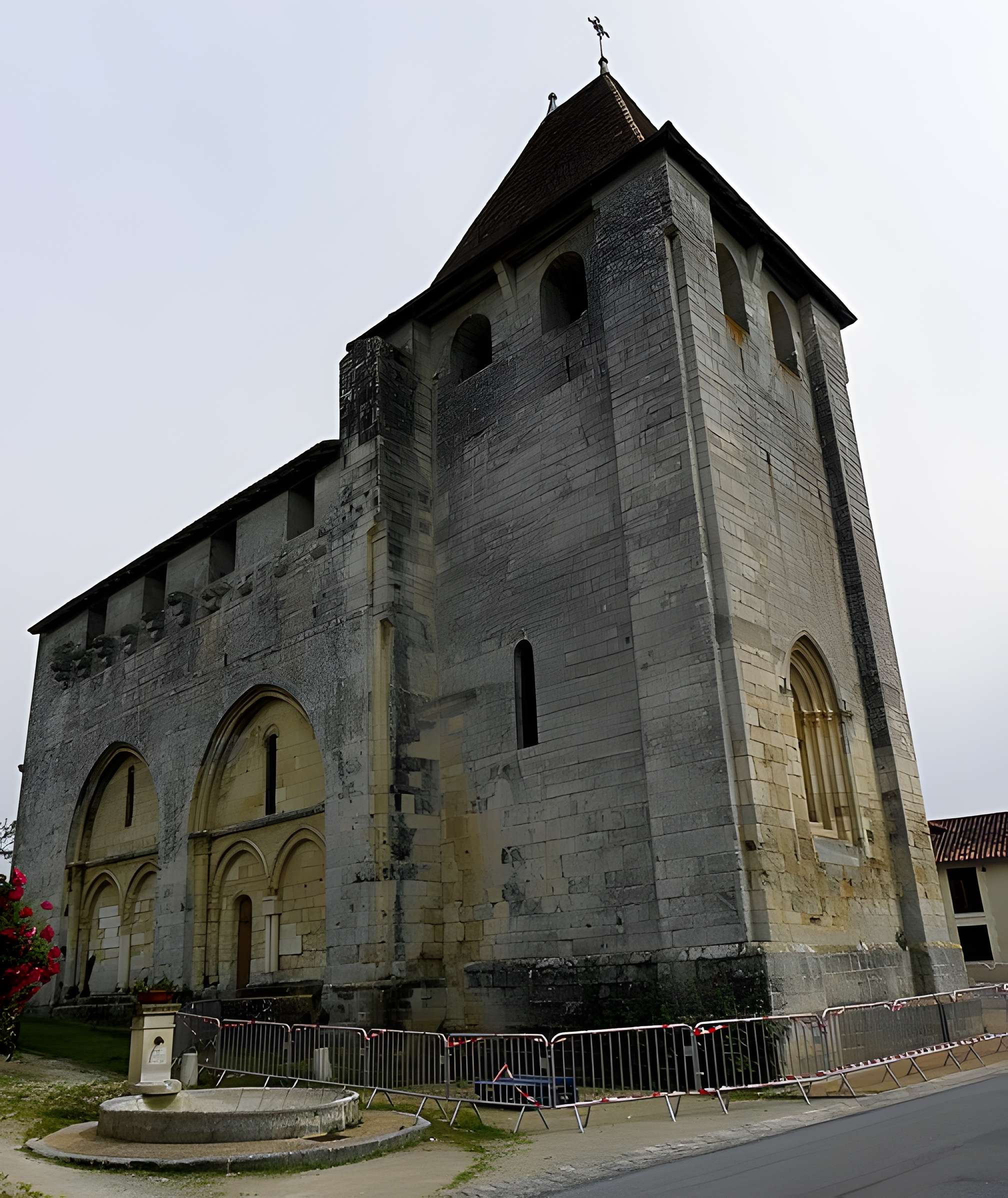 Église Saint-Timothée de Paussac-et-Saint-Vivien