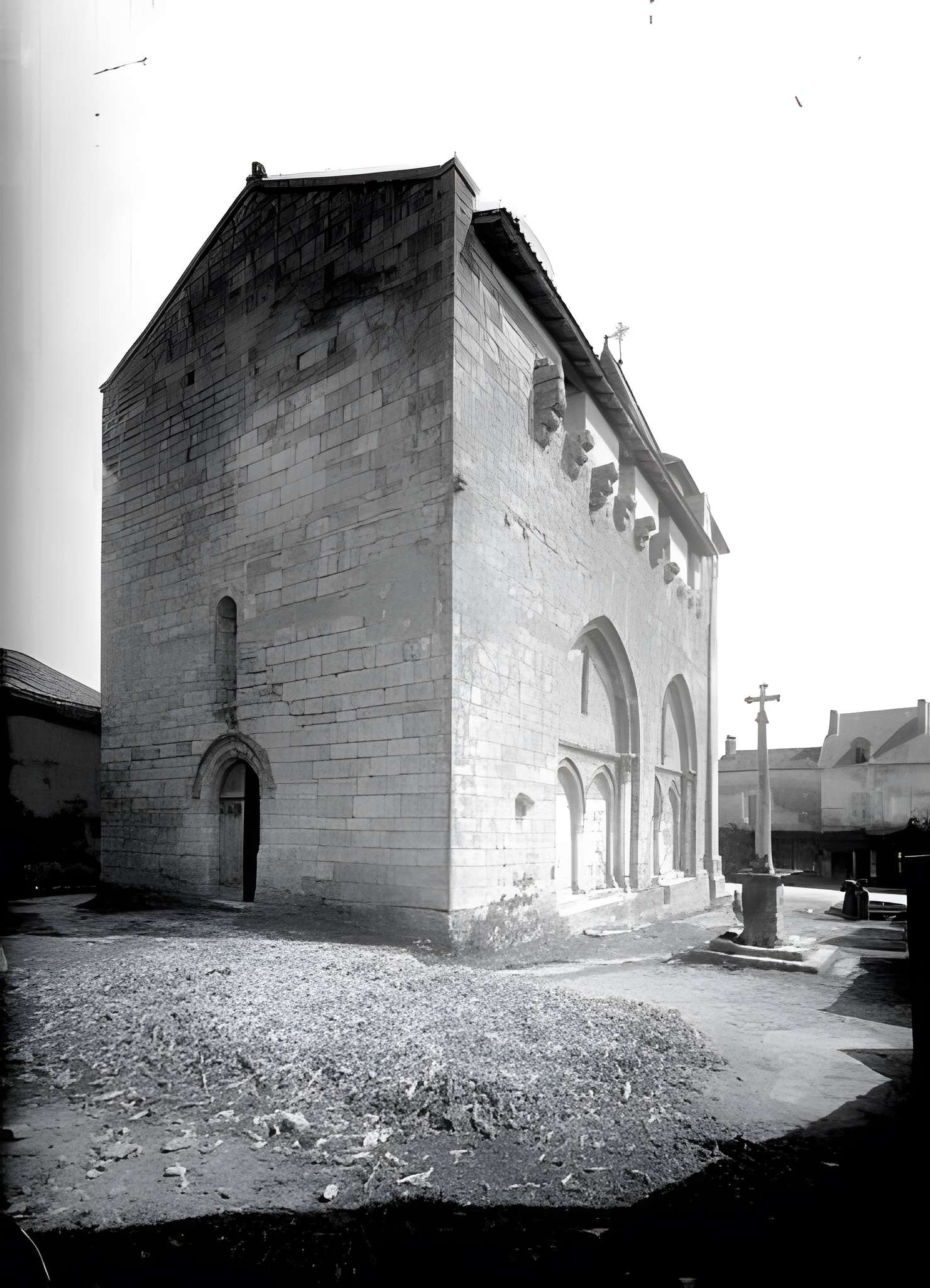 Église Saint-Timothée de Paussac-et-Saint-Vivien