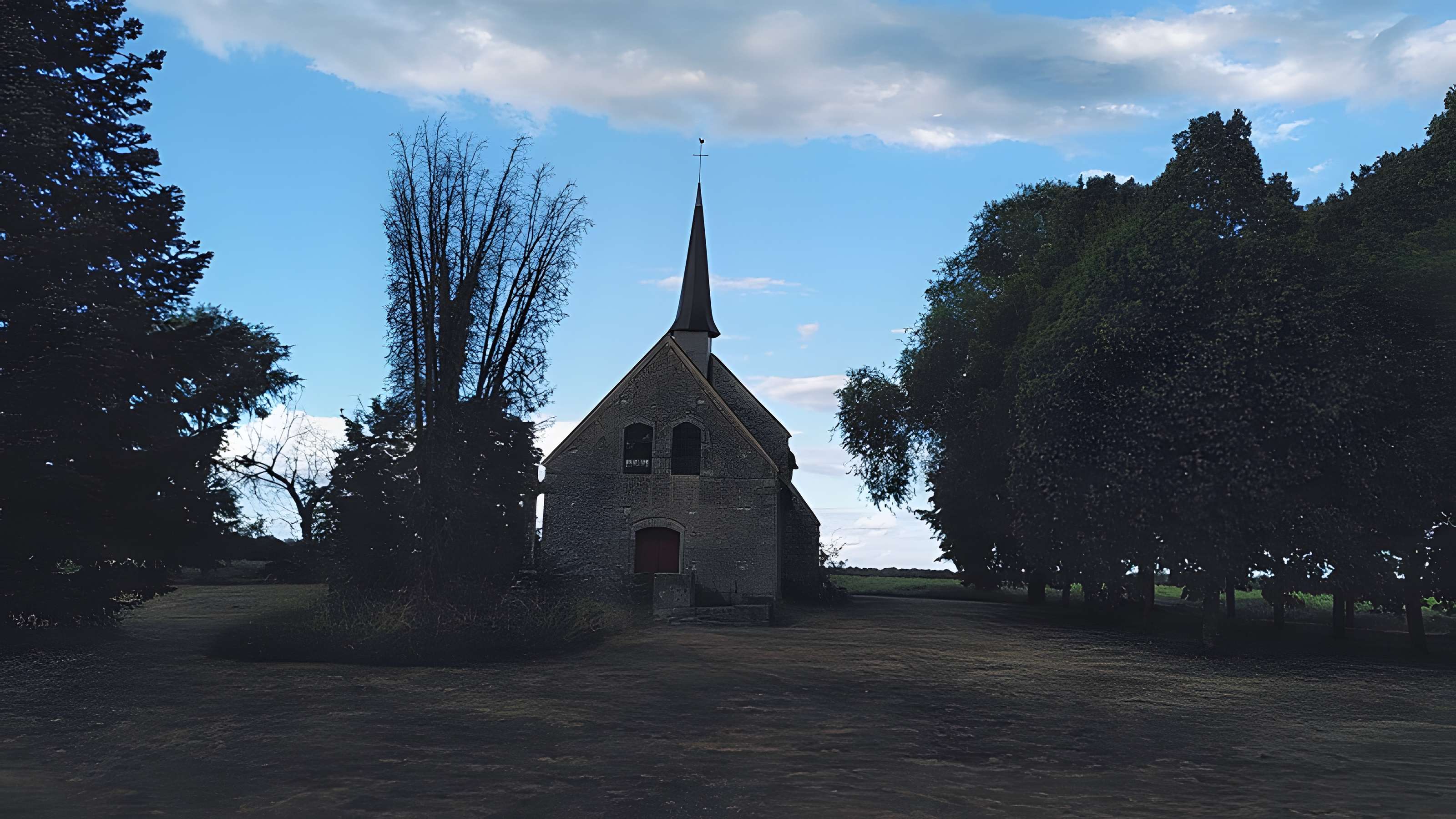 Eglise Saint-Ursin (ancienne église Saint-Vasin)