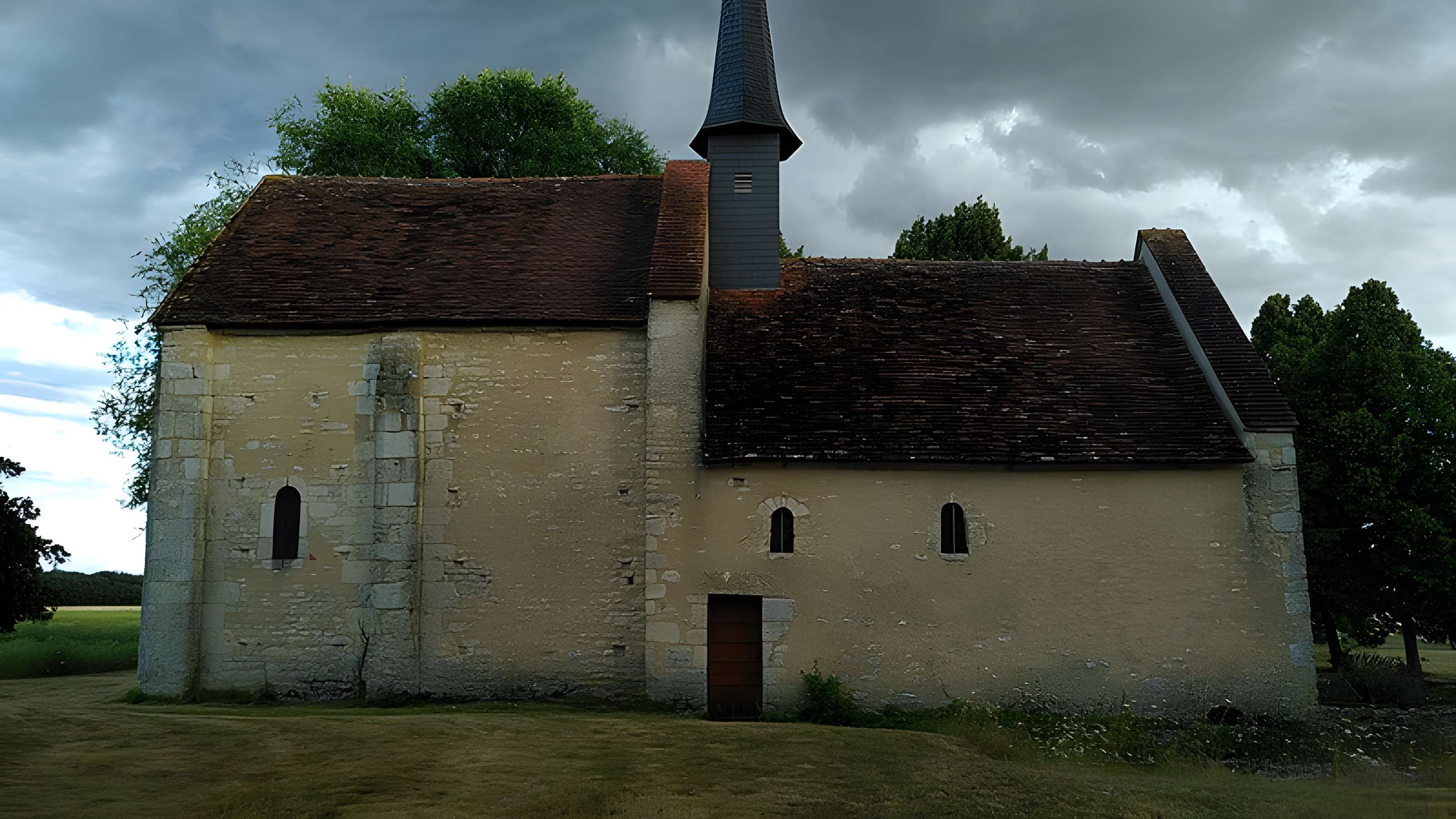 Eglise Saint-Ursin (ancienne église Saint-Vasin)
