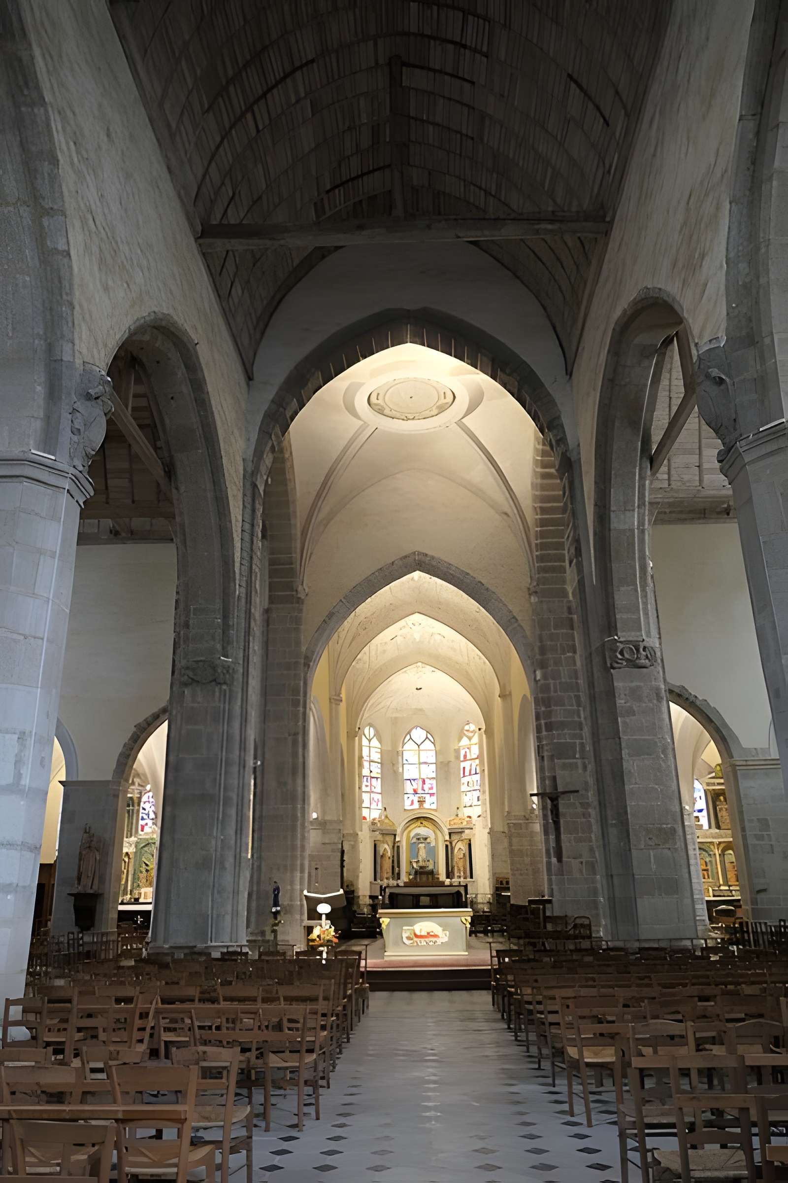 Église Saint-Vénérand de Laval