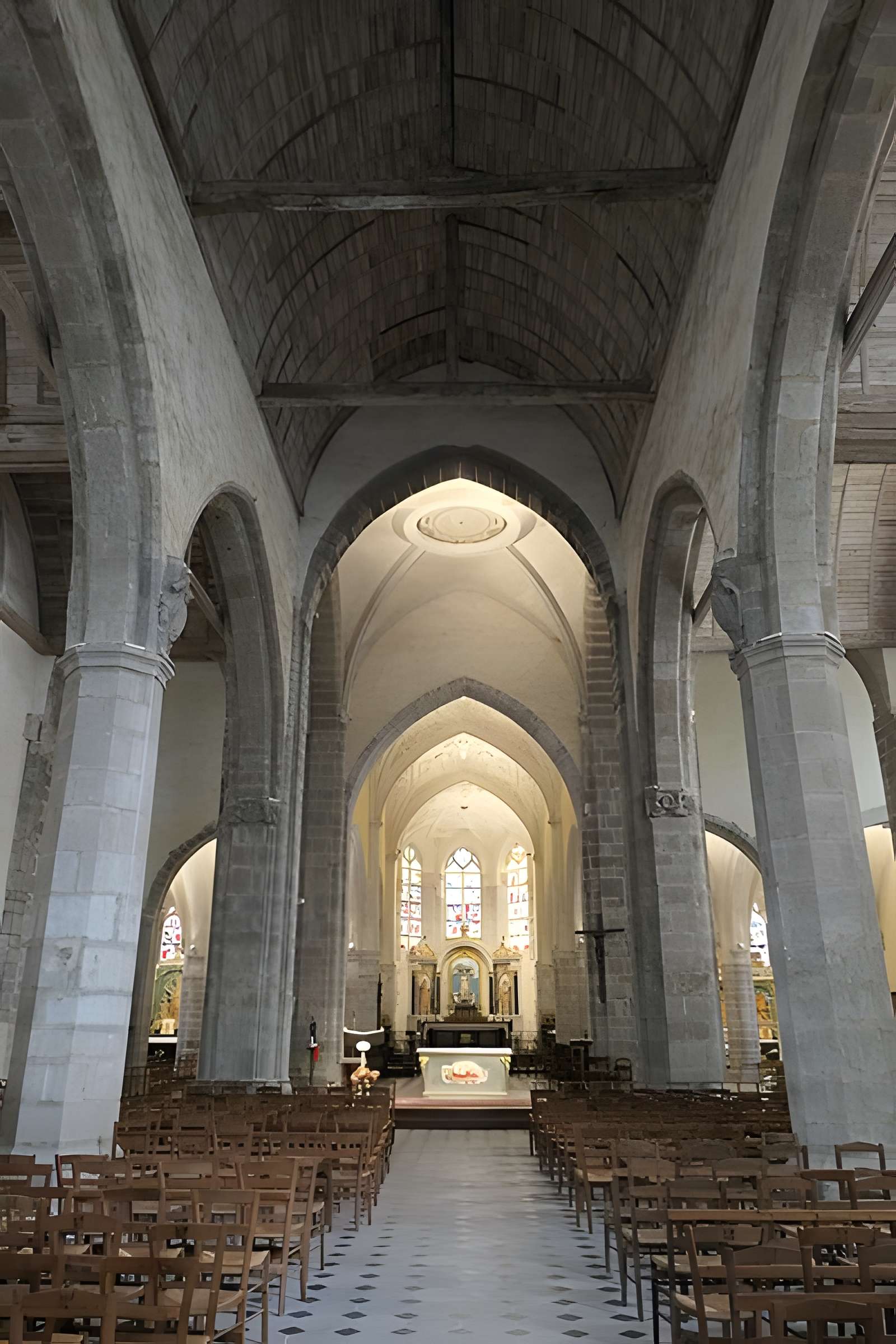 Église Saint-Vénérand de Laval