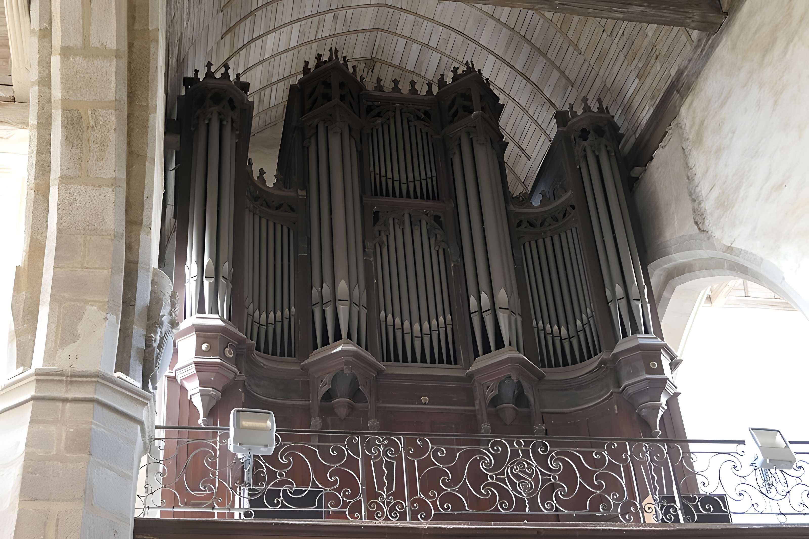 Église Saint-Vénérand de Laval