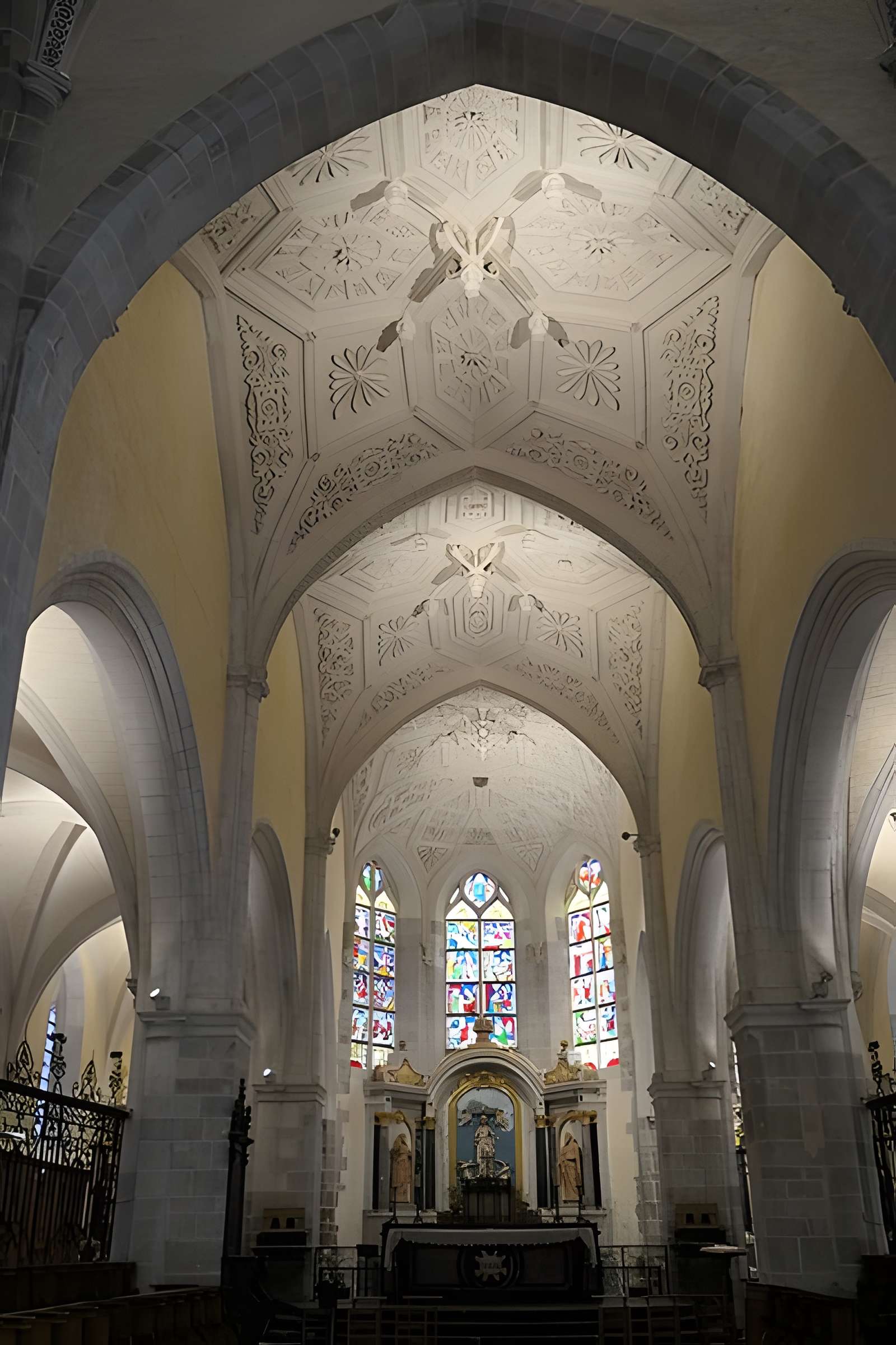 Église Saint-Vénérand de Laval