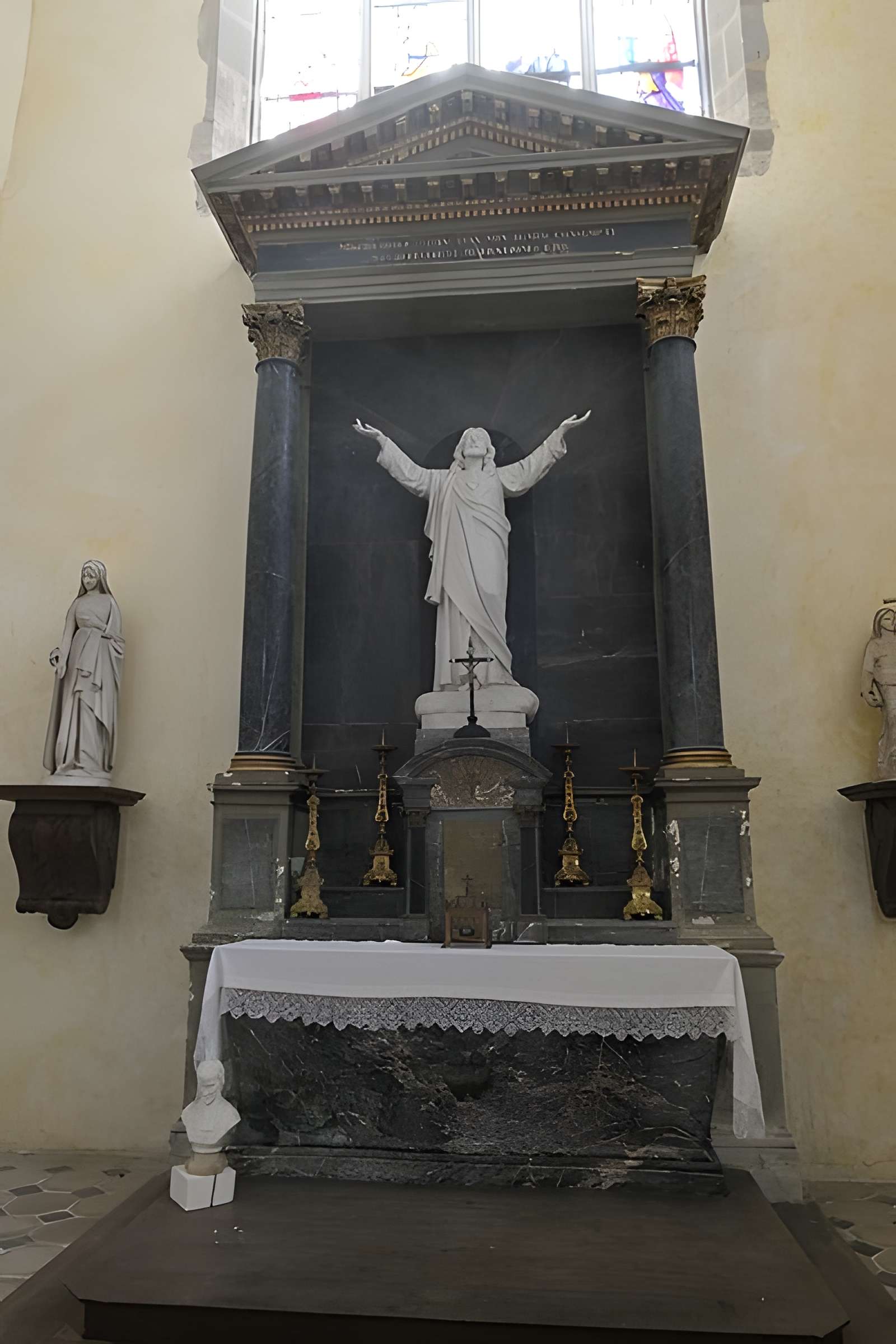 Église Saint-Vénérand de Laval