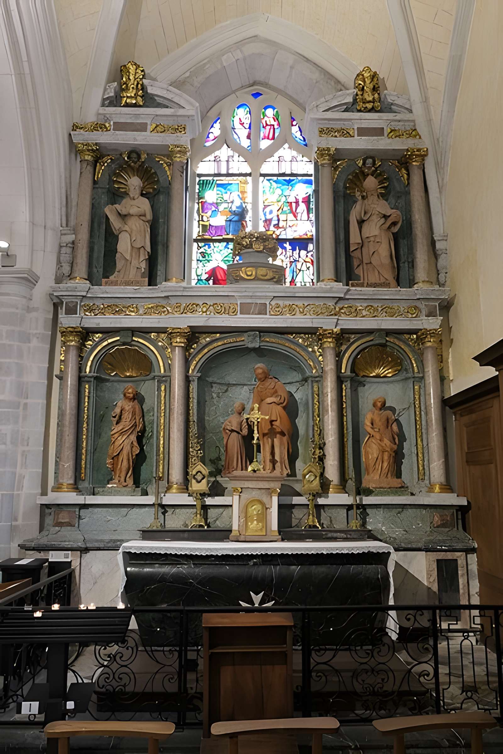 Église Saint-Vénérand de Laval